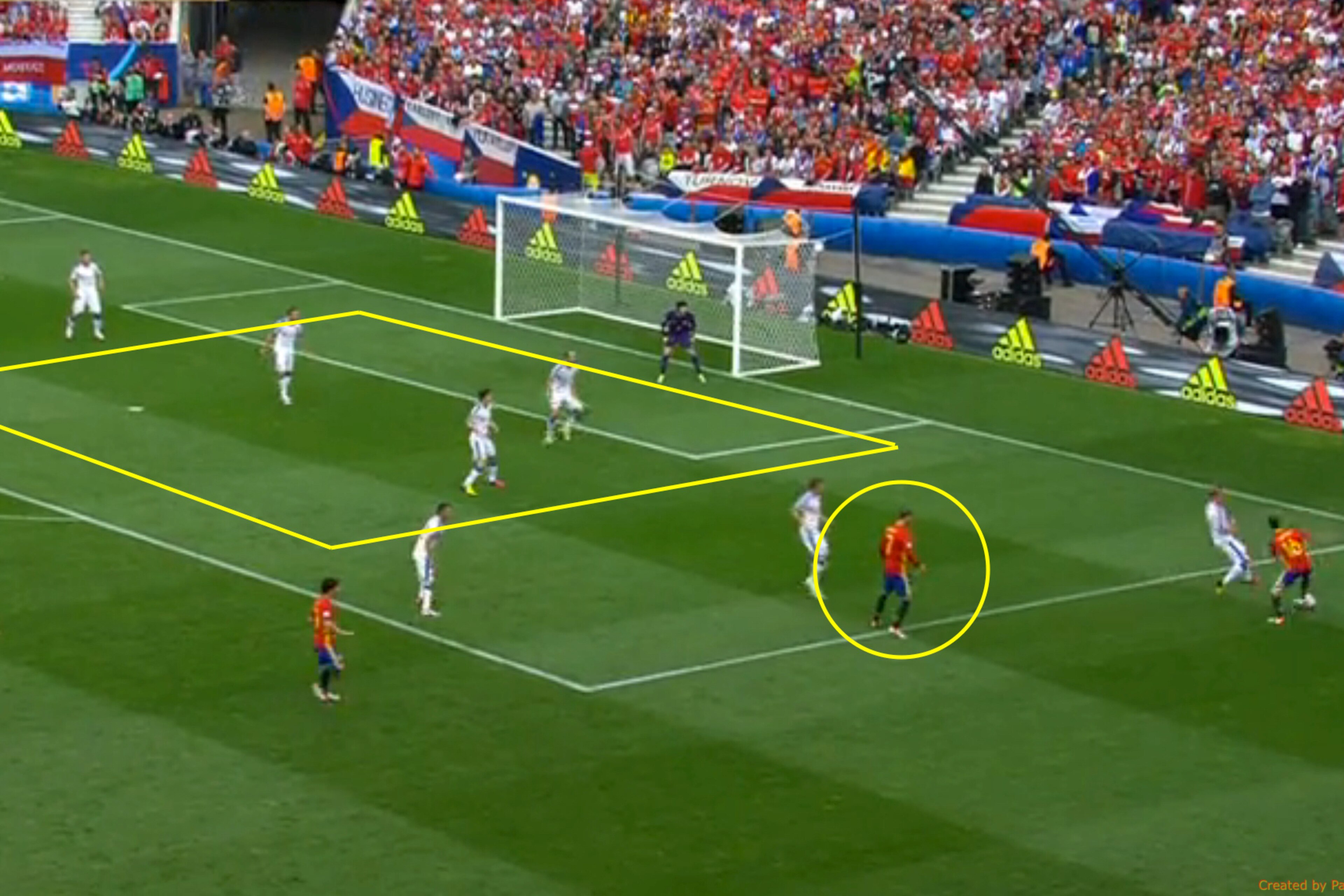 Juanfran gets to the touchline with the intention to cross but doesn't have a target to aim for.