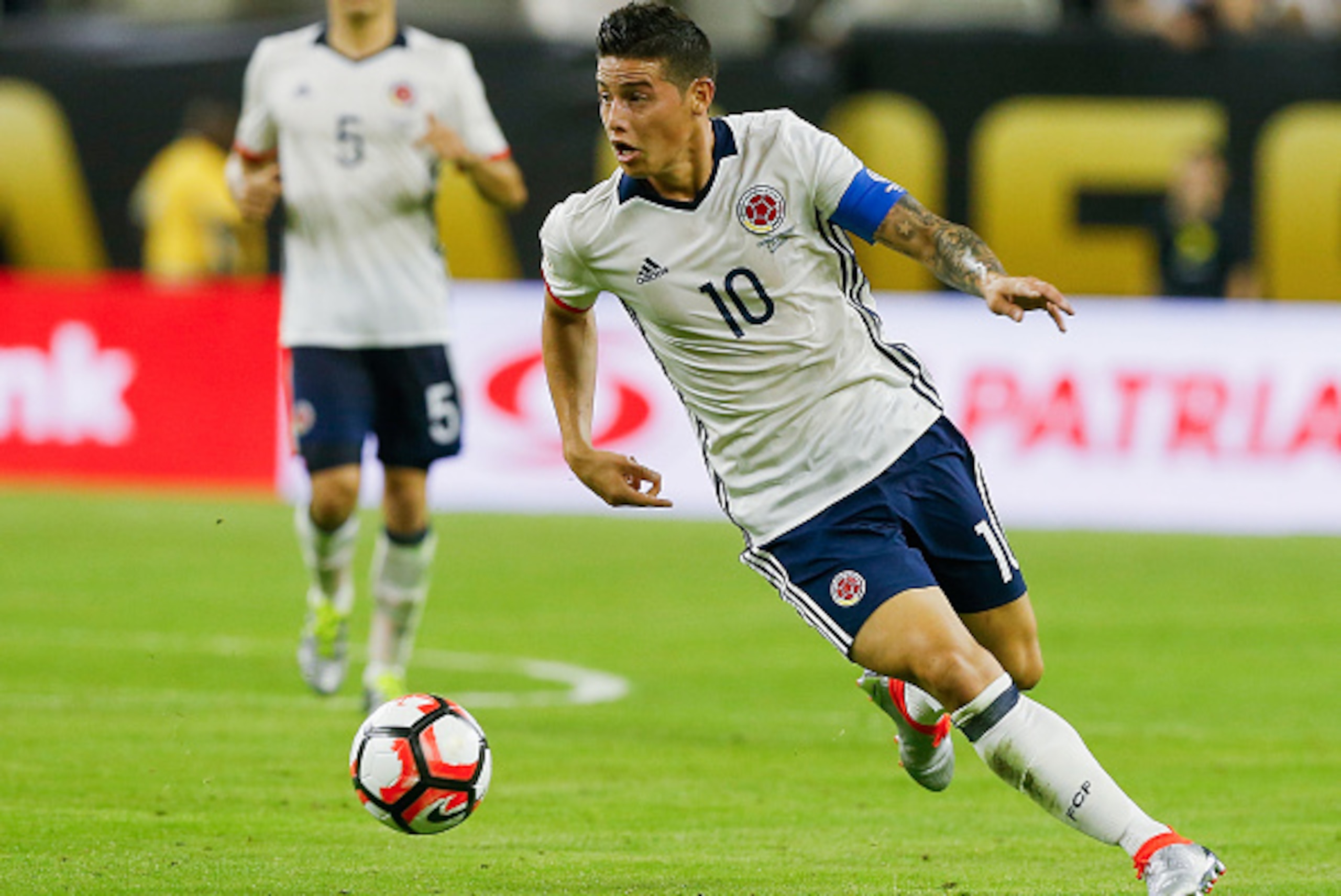 HOUSTON, TX - JUNE 11: James Rodriguez #10 of Colombia brings the ball up the field in the second half against Costa Rica at NRG Stadium on June 11, 2016 in Houston, Texas. (Photo by Bob Levey/Getty Images) HOUSTON, TX - JUNE 11: James Rodriguez #10 of Colombia brings the ball up the field in the second half against Costa Rica at NRG Stadium on June 11, 2016 in Houston, Texas. (Photo by Bob Levey/Getty Images)