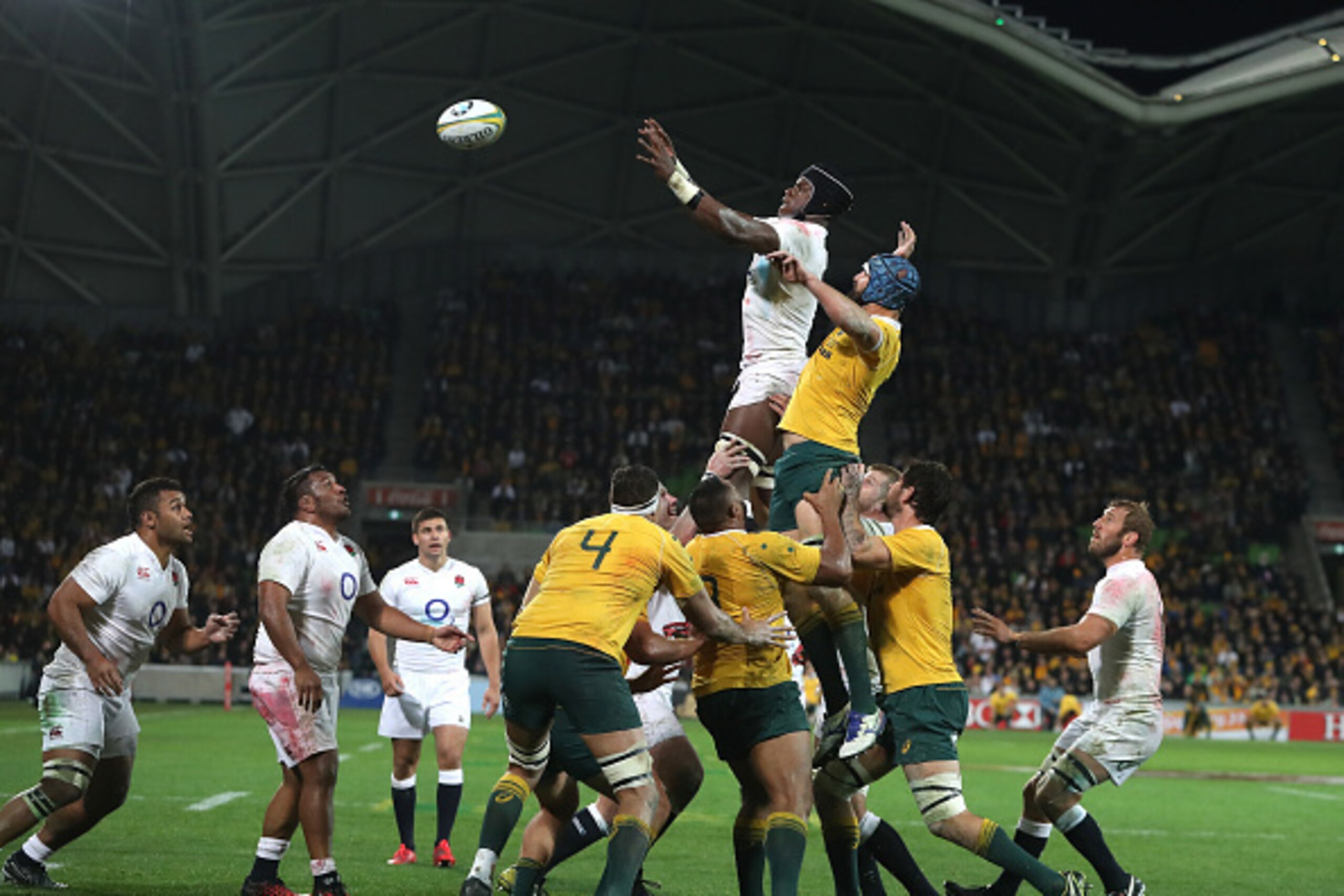 MELBOURNE, AUSTRALIA - JUNE 18: Maro Itoje of England wins the lineout during the International Test match between the Australian Wallabies and England at AAMI Park on June 18, 2016 in Melbourne, Australia.  (Photo by David Rogers/Getty Images)