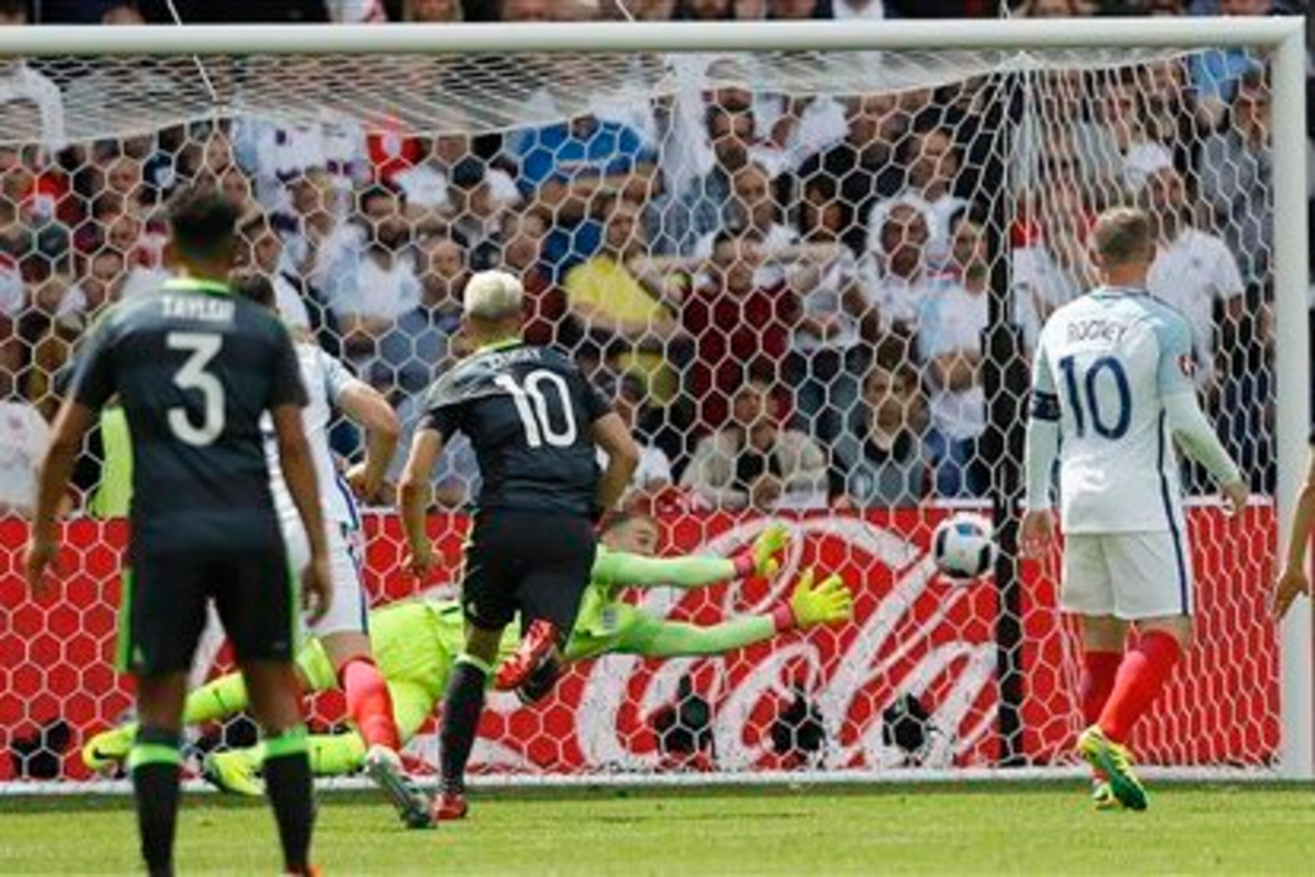 Joe Hart will not lose his place in goal despite misjudging Gareth Bale's long-range free-kick in the Wales game. It was, nonetheless, a wake-up call for the England goalkeeper.