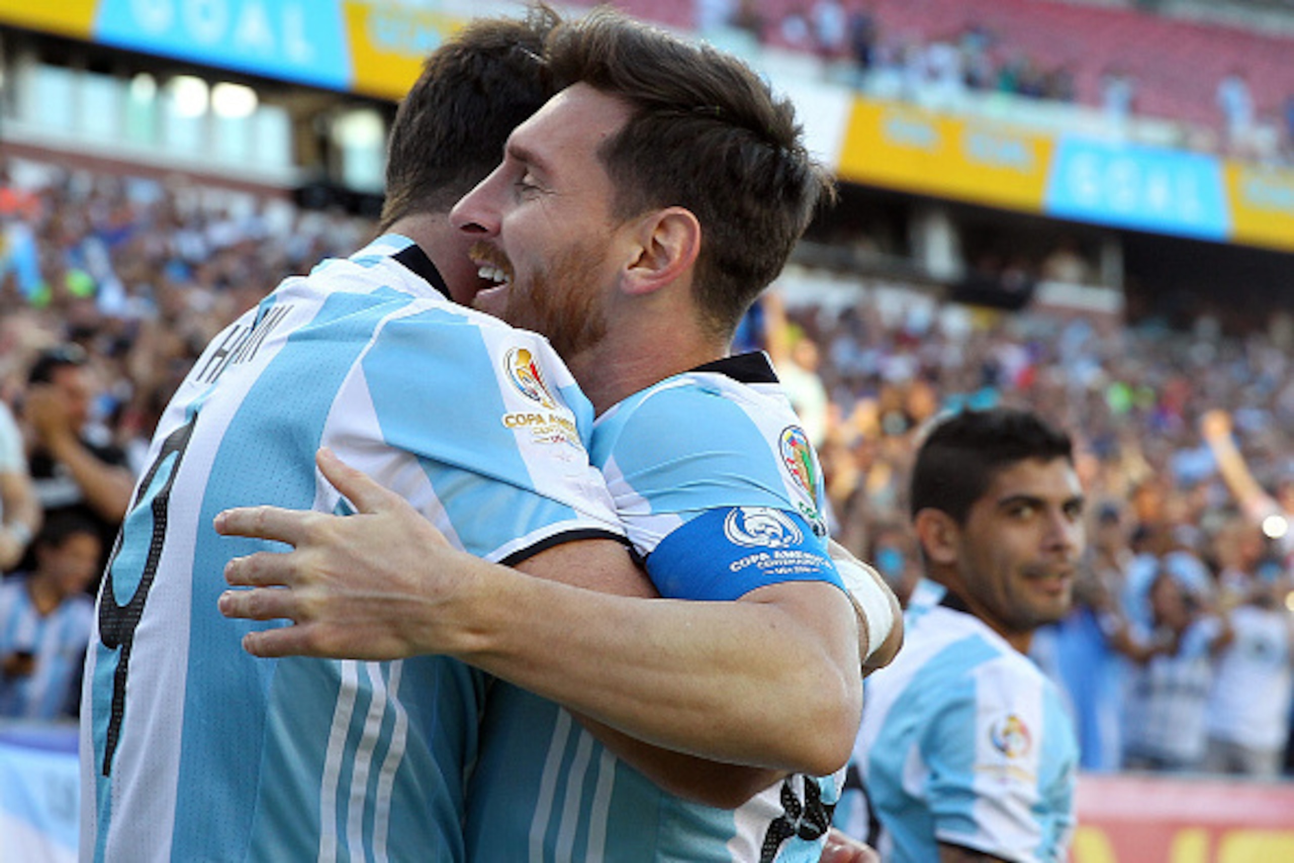 FOXBORO, MA - JUNE 18:  Gonzalo Higuain #9 of Argentina celebrates his goal with Lionel Messi #10 of Argentina during the 2016 Copa America Centenario quarterfinal match against Venezuela at Gillette Stadium on June 18, 2016 in Foxboro, Massachusetts. (Ph