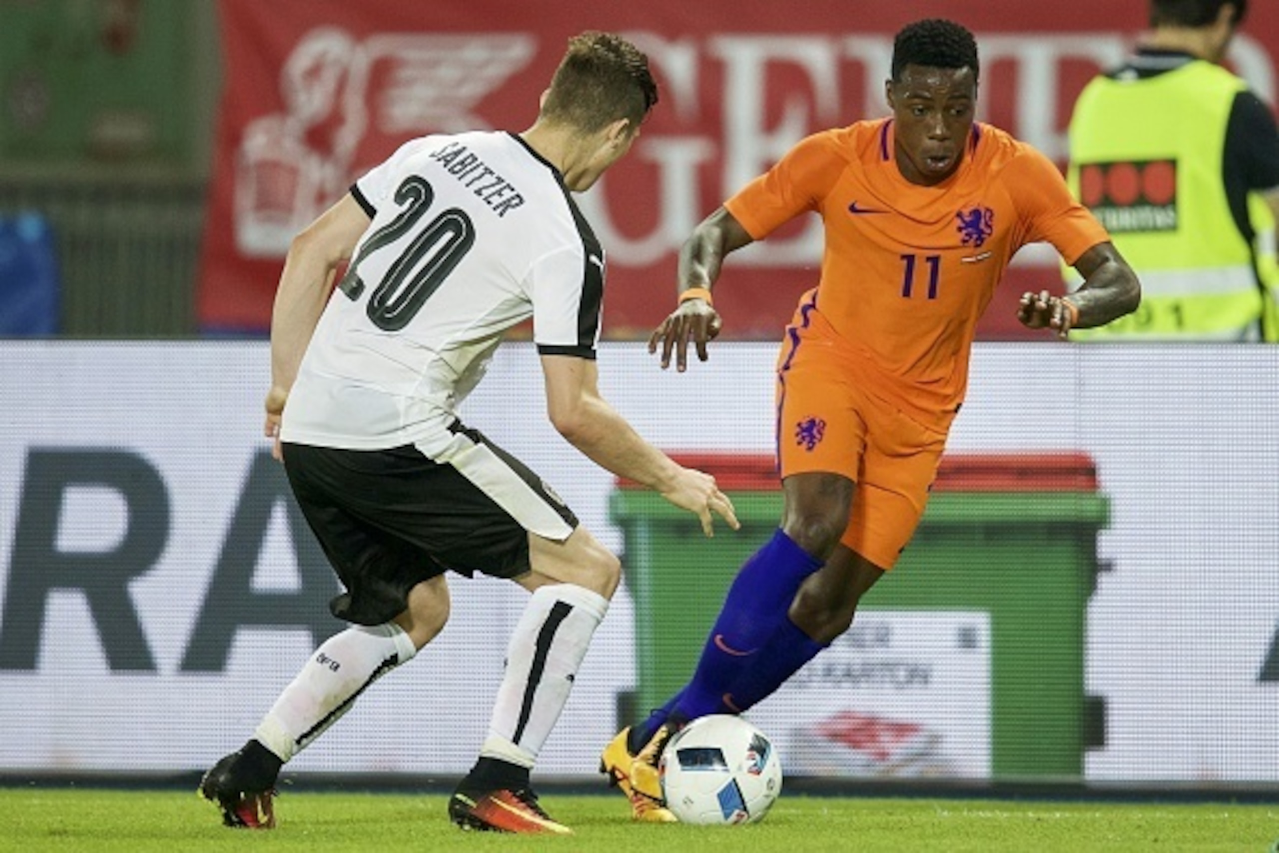 (L-R) Marcel Sabitzer of Austria, Quincy Promes of Holland during the friendly match between Austria and Netherlands on June 4, 2016 at the Ernst Happel stadium in Wien, Austria.(Photo by VI Images via Getty Images)