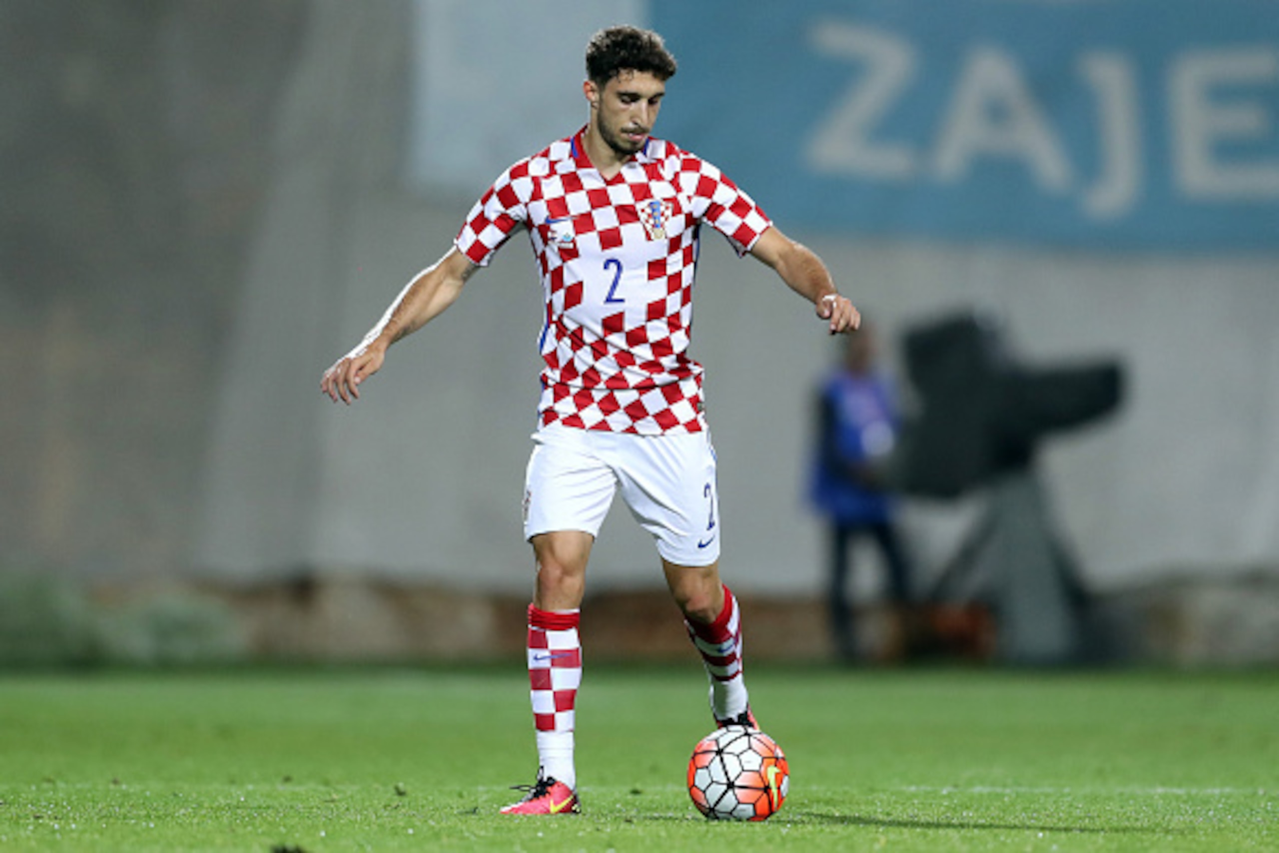 Croatian defender Sime Vrsaljko controls the ball during the friendly football match between Croatia and San Marino on June 4, 2016 in Rijeka. / AFP / STR        (Photo credit should read STR/AFP/Getty Images)