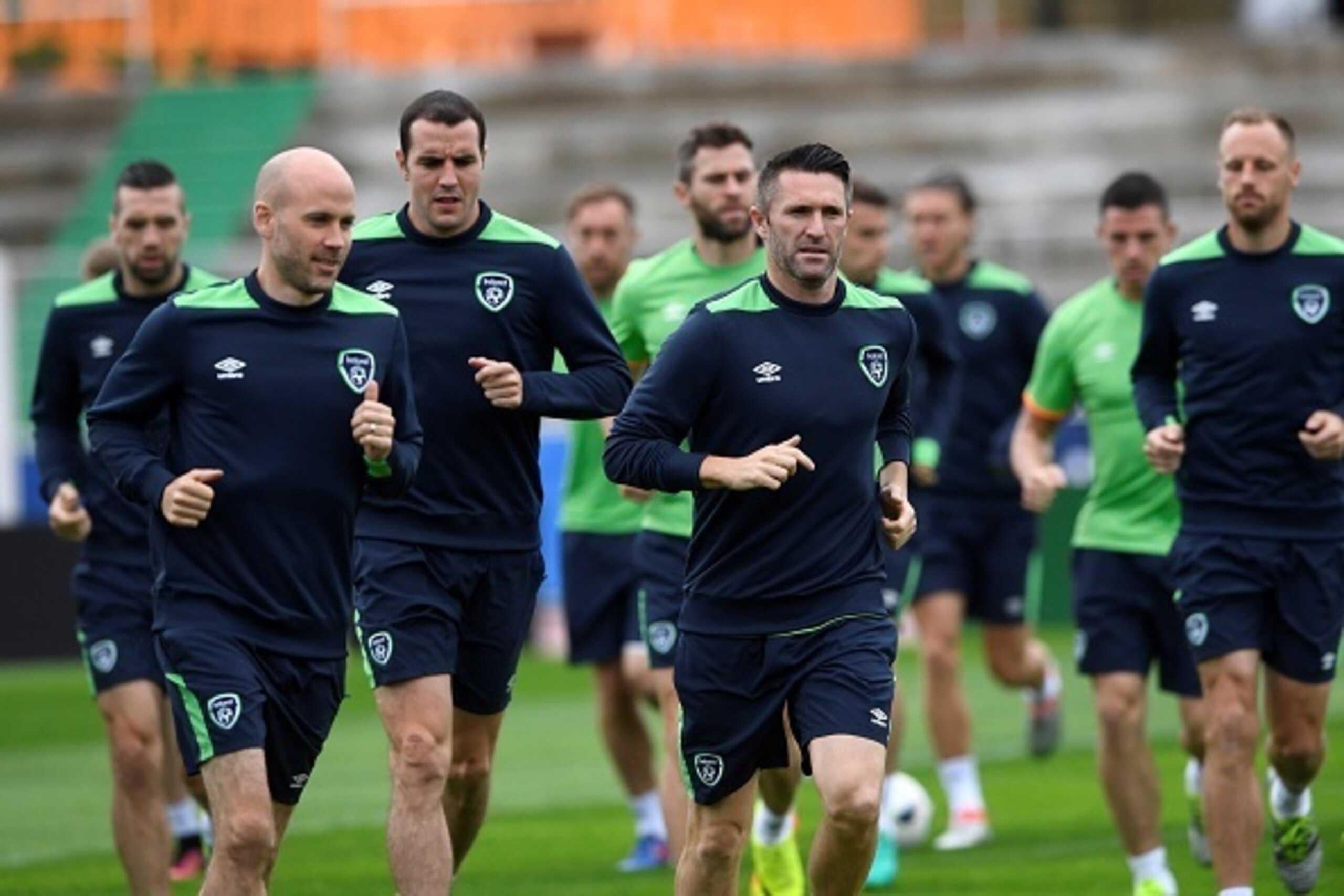(LtoR)Strenght and Conditioning coach Dan Horan, Ireland's defender John O'Shea, Ireland's forward Robbie Keane attend a training session at the Montbauron stadium in Versailles on June 21, 2016 during the Euro 2016 football tournament. / AFP / MIGUEL ME (LtoR)Strenght and Conditioning coach Dan Horan, Ireland's defender John O'Shea, Ireland's forward Robbie Keane attend a training session at the Montbauron stadium in Versailles on June 21, 2016 during the Euro 2016 football tournament. / AFP / MIGUEL ME