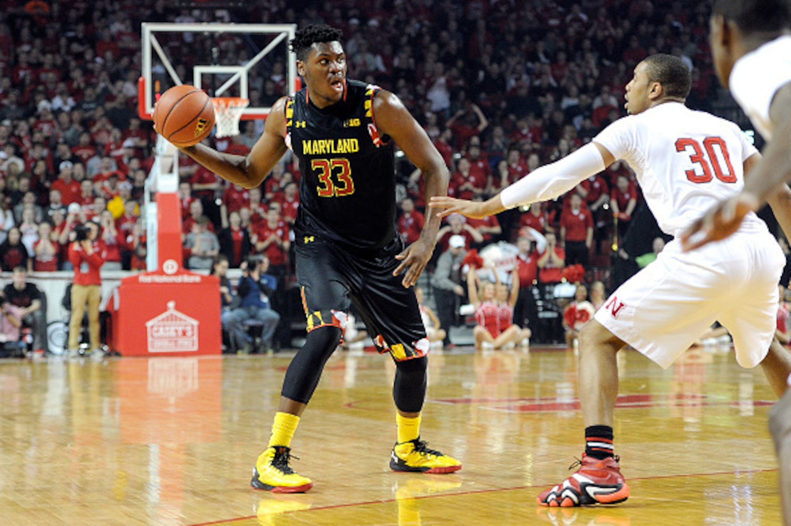 LINCOLN, NE - FEBRUARY 03:  Diamond Stone #33 of the Maryland Terrapins passes the ball against the Nebraska Cornhuskers at Pinnacle Bank Arena on February 3, 2016 in Lincoln, Nebraska.  (Photo by G Fiume/Maryland Terrapins/Getty Images)