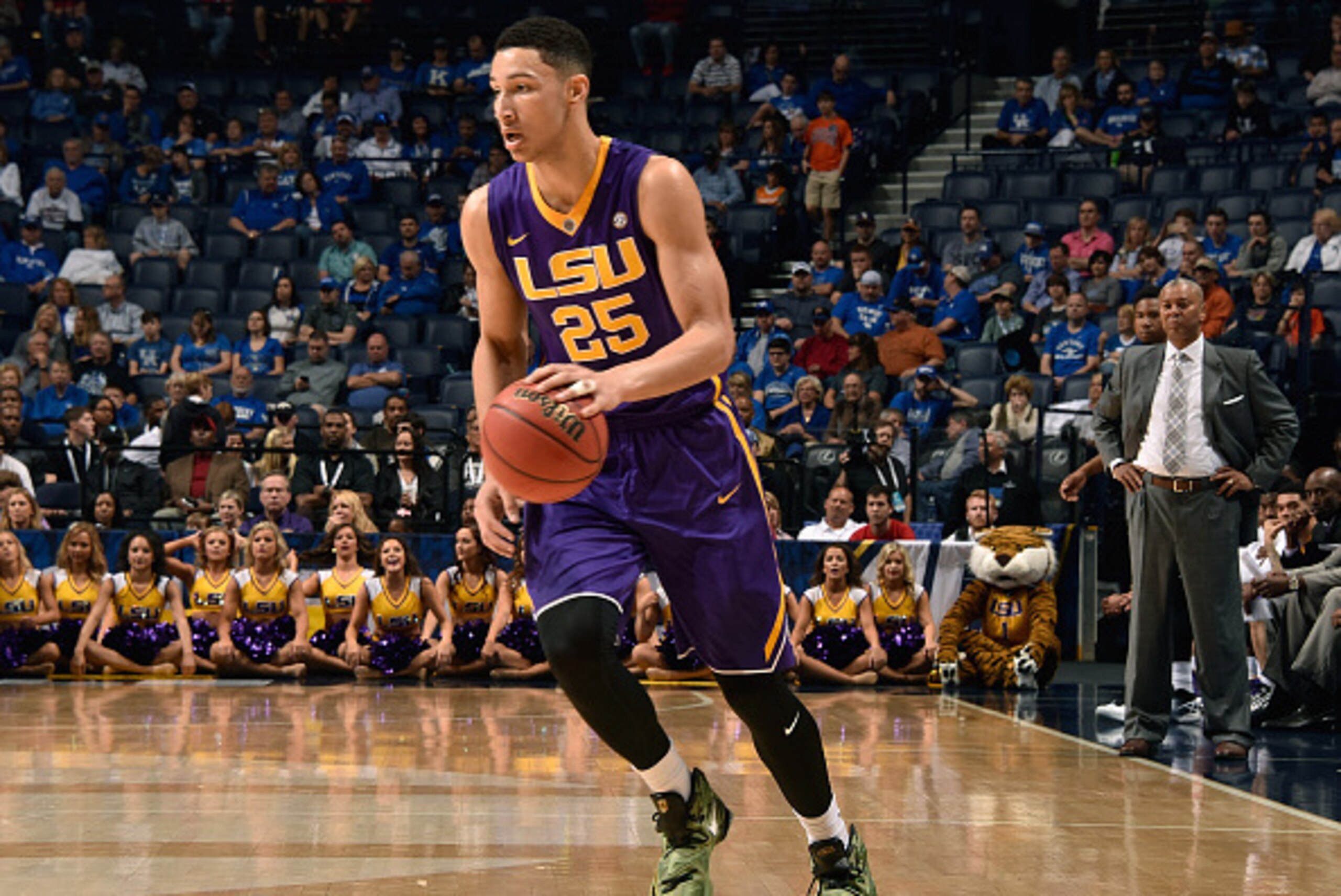 NASHVILLE, TENNESSEE - MARCH 12: Ben Simmons #25 of the LSU Tigers plays against the Texas A&M Aggies in an SEC Basketball Tournament Semifinals game at Bridgestone Arena on March 12, 2016 in Nashville, Tennessee. (Photo by Frederick Breedon/Getty Image NASHVILLE, TENNESSEE - MARCH 12: Ben Simmons #25 of the LSU Tigers plays against the Texas A&M Aggies in an SEC Basketball Tournament Semifinals game at Bridgestone Arena on March 12, 2016 in Nashville, Tennessee. (Photo by Frederick Breedon/Getty Image