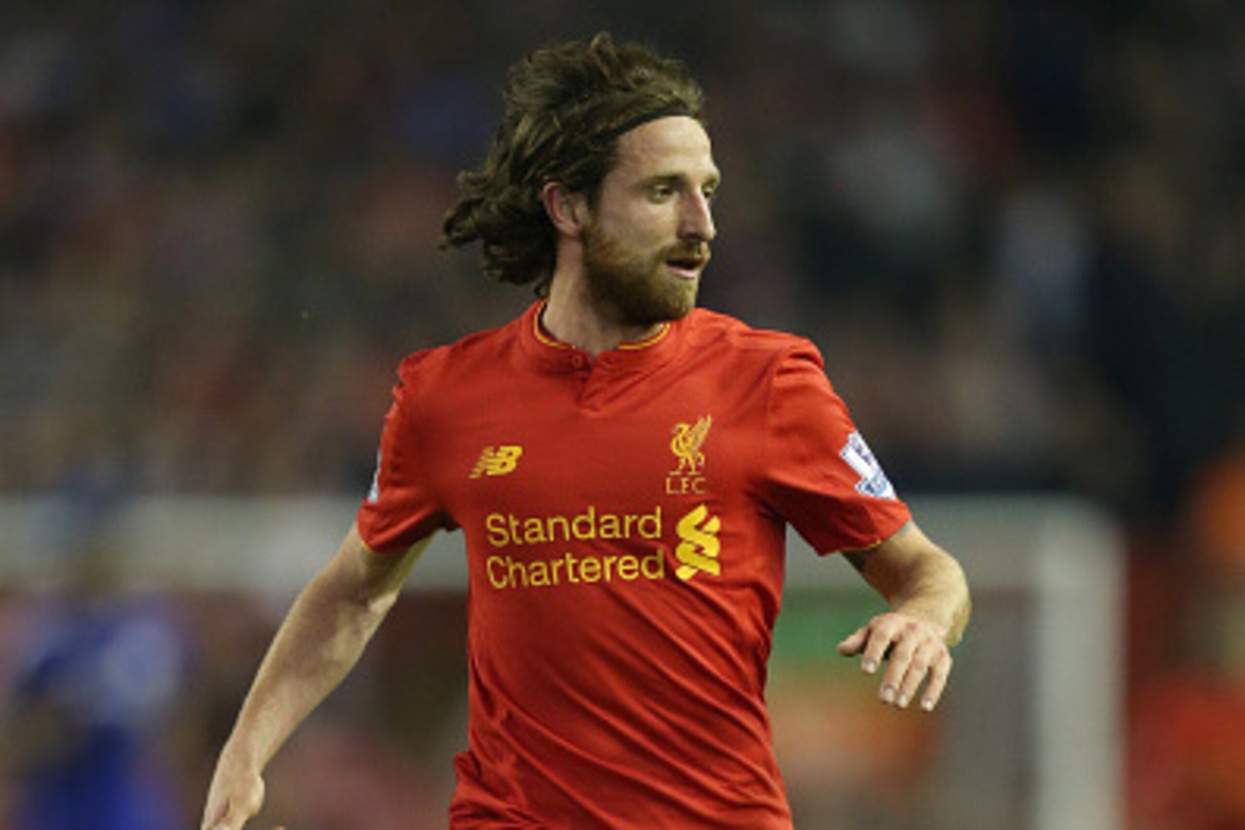 LIVERPOOL, ENGLAND - MAY 11:  Joe Allen of Liverpool in action during the Barclays Premier League match between Liverpool and Chelsea at Anfield on May 11, 2016 in Liverpool, England.  (Photo by Chris Brunskill/Getty Images)