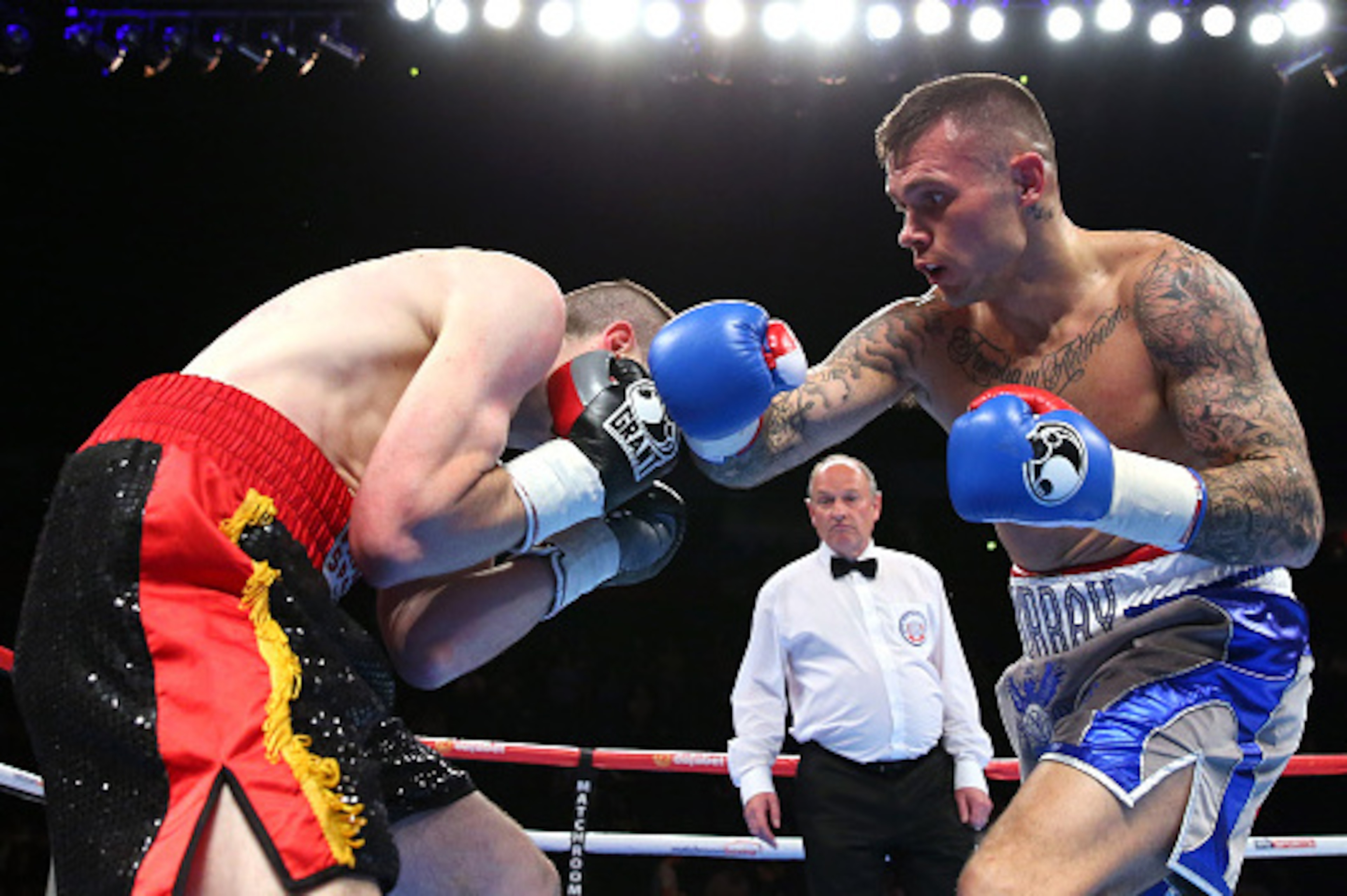 MANCHESTER, ENGLAND - MAY 07:  Martin Murray lands a right shot on Cedric Spera during the Super-Middleweight Contest between Martin Murray and Cedric Spera at Manchester Arena on May 07, 2016 in Manchester, England.  (Photo by Alex Livesey/Getty Images)
