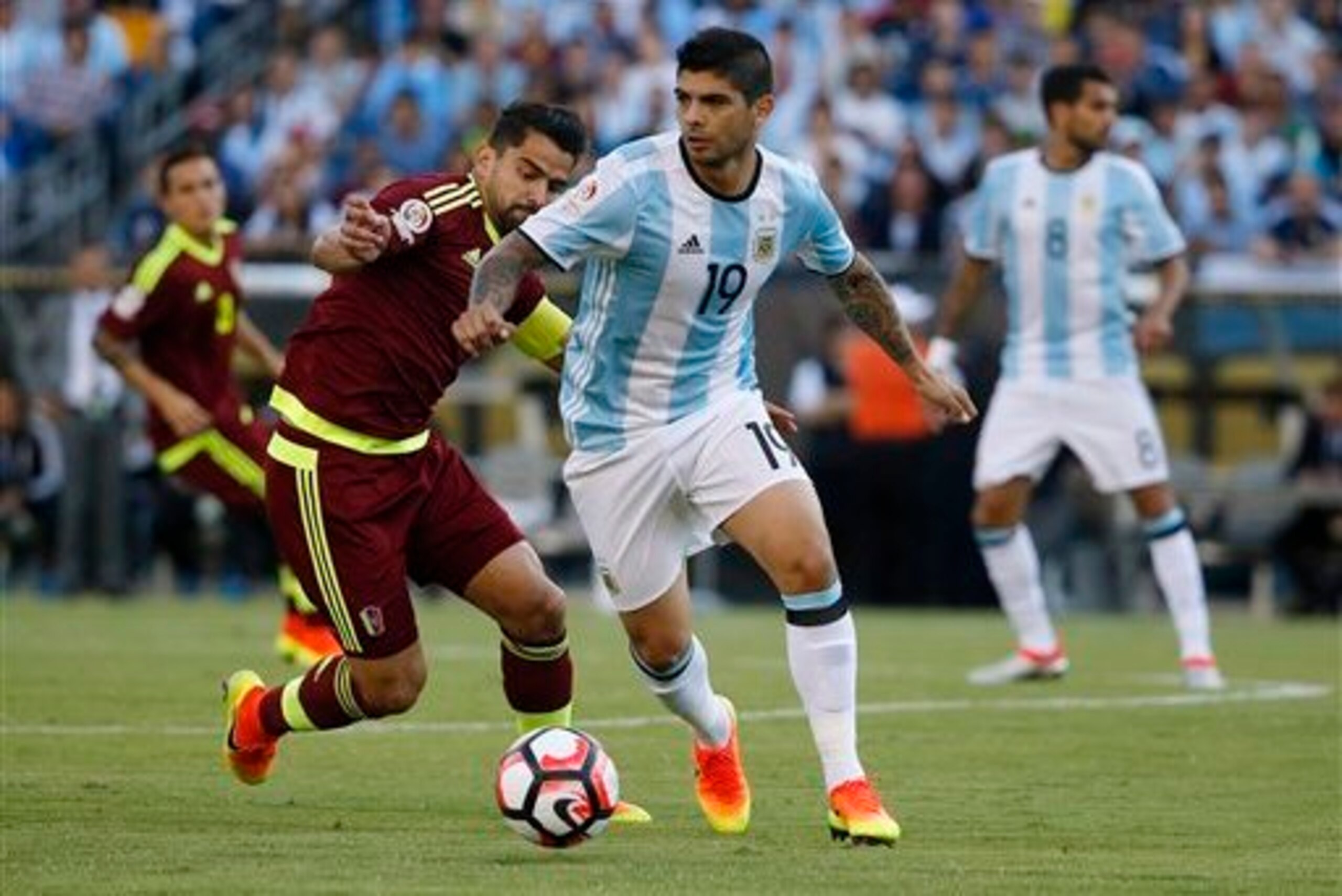 Banega's midfield expertise will prove crucial for the favourites. Banega's midfield expertise will prove crucial for the favourites.