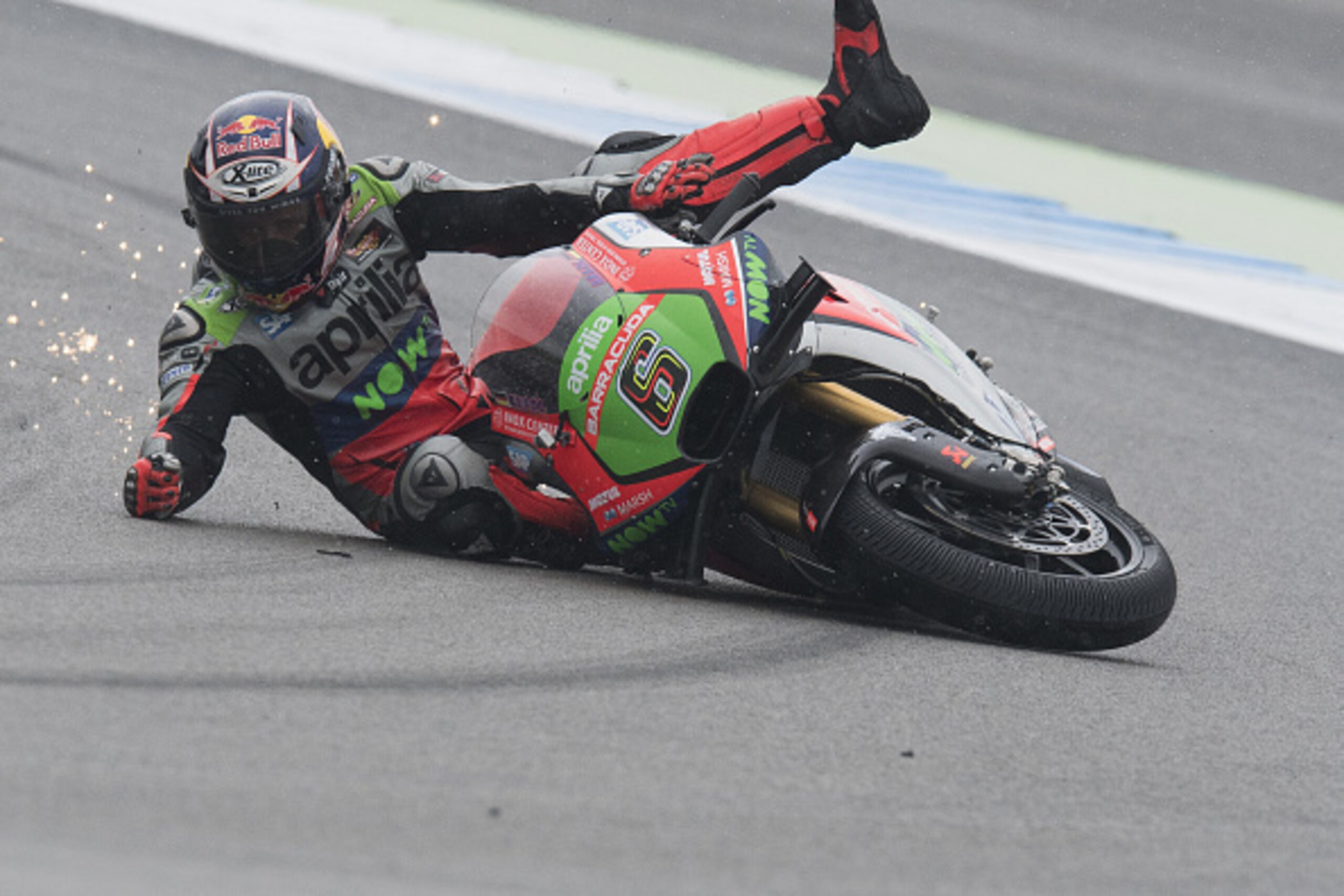 ASSEN, NETHERLANDS - JUNE 25: Stefan Bradl of Germany and Aprilia Racing Team Gresini crashed out during the qualifying practice during the at MotoGP Netherlands - Qualifying on June 25, 2016 in Assen, Netherlands. (Photo by Mirco Lazzari gp/Getty Image ASSEN, NETHERLANDS - JUNE 25: Stefan Bradl of Germany and Aprilia Racing Team Gresini crashed out during the qualifying practice during the at MotoGP Netherlands - Qualifying on June 25, 2016 in Assen, Netherlands. (Photo by Mirco Lazzari gp/Getty Image