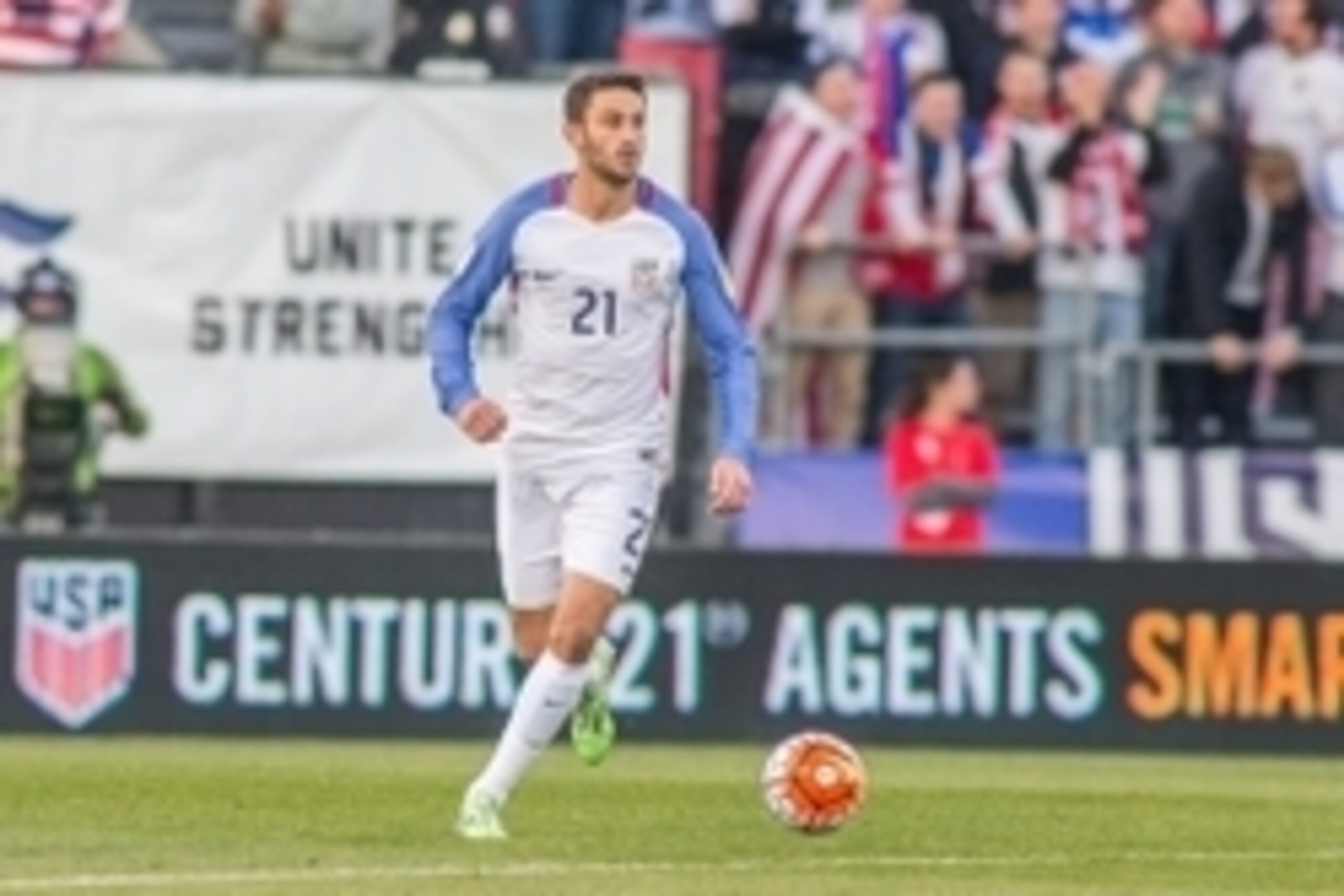 Mar 29, 2016; Columbus, OH, USA; United States defender Steve Birnbaum (21) dribbles the ball in the first half of the game against Guatemala during the semifinal round of the 2018 FIFA World Cup qualifying soccer tournament at MAPFRE Stadium. The United 