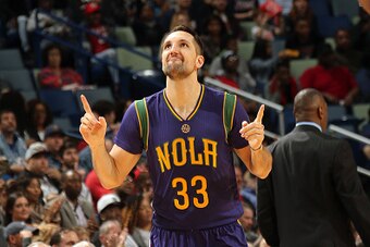 NEW ORLEANS, LA - JANUARY 30:  Ryan Anderson #33 of the New Orleans Pelicans celebrates during the game against the Brooklyn Nets on January 30, 2016 at the Smoothie King Center in New Orleans, Louisiana. NOTE TO USER: User expressly acknowledges and agre