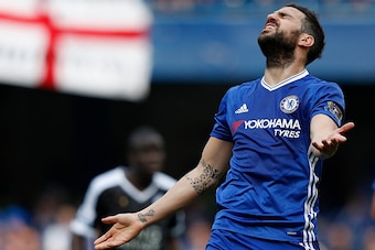 Chelsea's Spanish midfielder Cesc Fabregas reacts during the English Premier League football match between Chelsea and Leicester City at Stamford Bridge in London on May 15, 2016. / AFP / ADRIAN DENNIS / RESTRICTED TO EDITORIAL USE. No use with unauthoriz Chelsea's Spanish midfielder Cesc Fabregas reacts during the English Premier League football match between Chelsea and Leicester City at Stamford Bridge in London on May 15, 2016. / AFP / ADRIAN DENNIS / RESTRICTED TO EDITORIAL USE. No use with unauthoriz