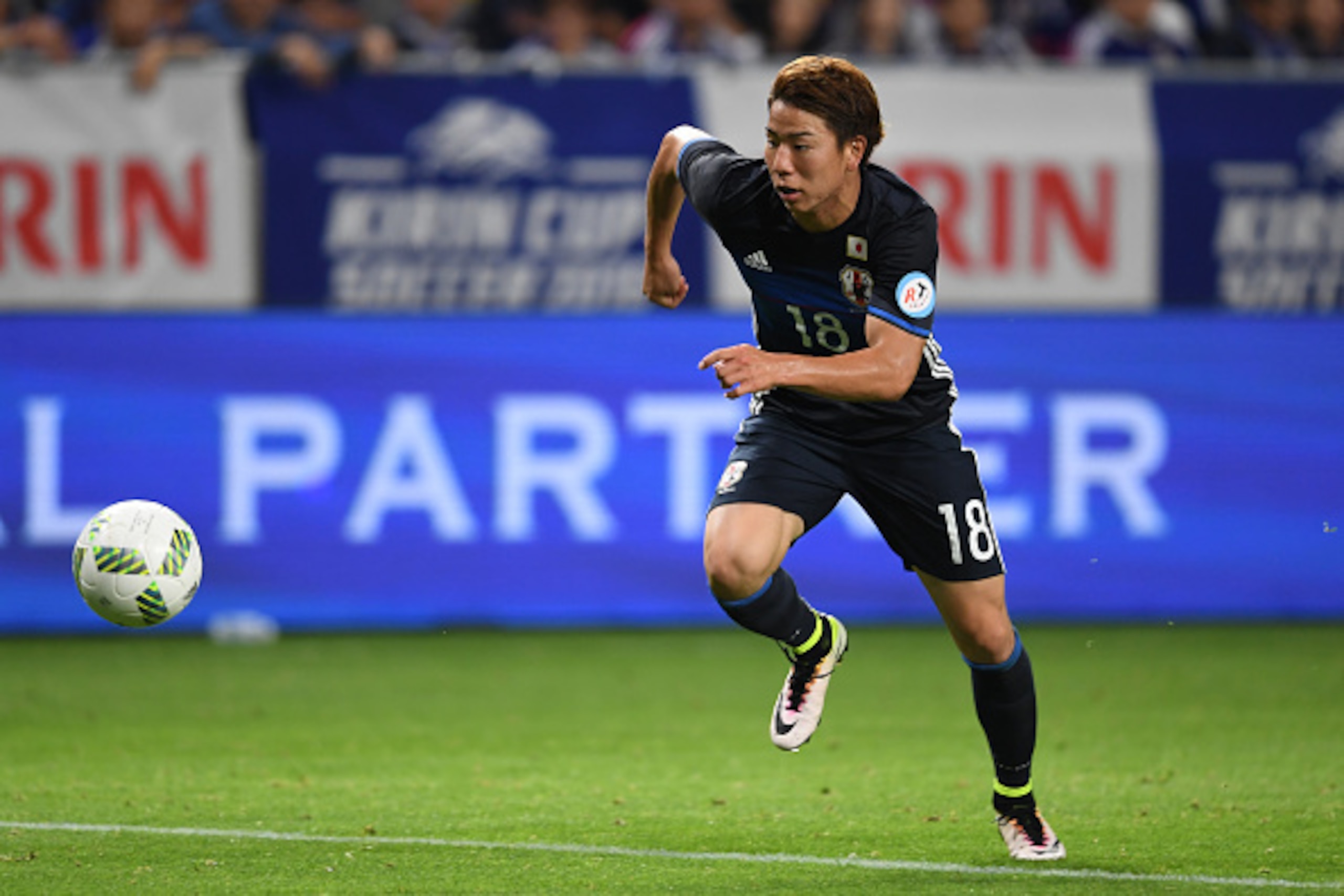SUITA, JAPAN - JUNE 07:  Takuma Asano #18 of Japan in action during the international friendly match between Japan and Bosnia And Herzegovina at the Suita City Football Stadium on June 7, 2016 in Suita, Osaka, Japan.  (Photo by Masashi Hara/Getty Images)