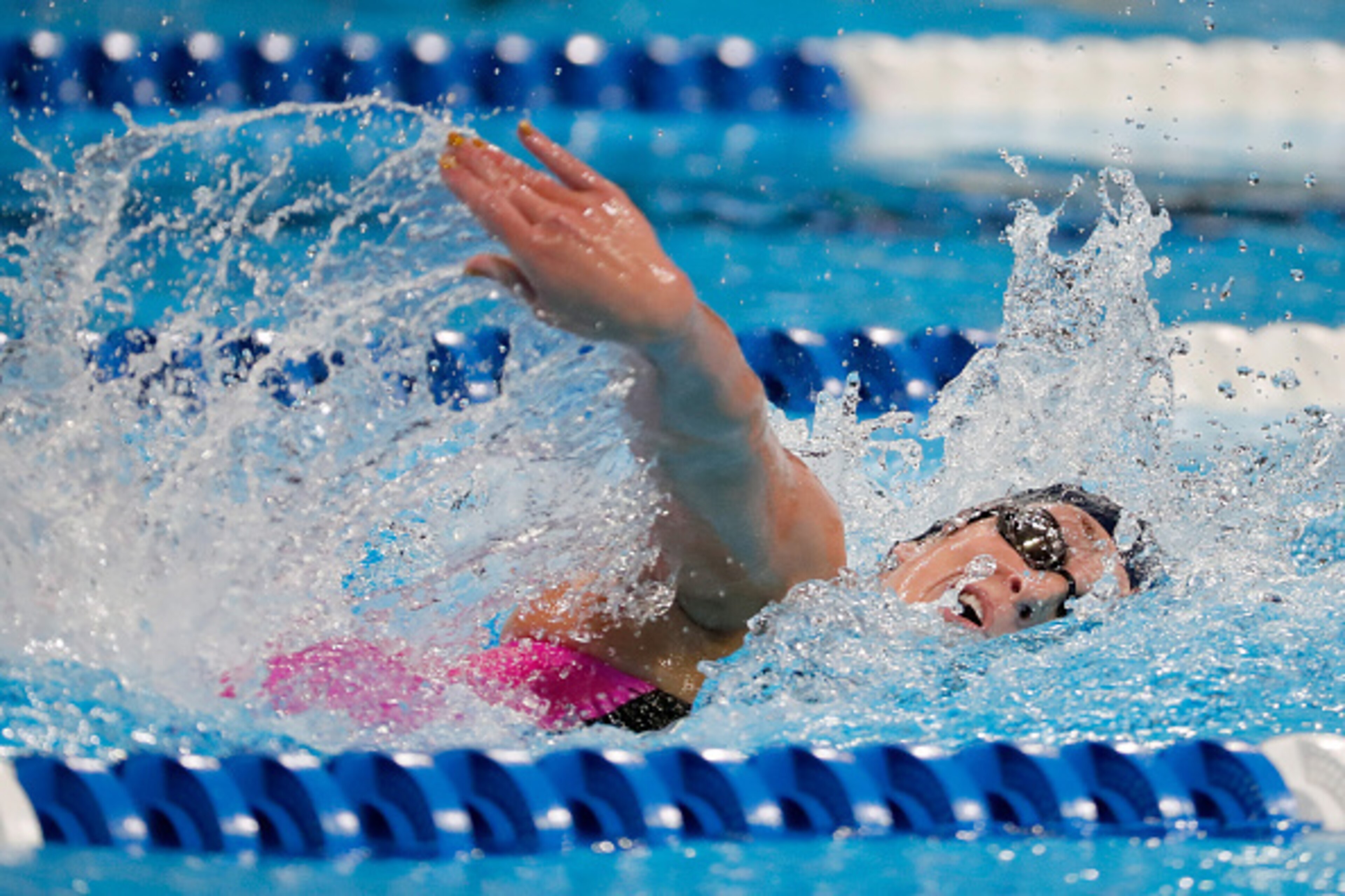 OMAHA, NE - JULY 01:  Leah Smith of the United States competes in a heat for the Women's 800 Meter Freestyle during Day Six of the 2016 U.S. Olympic Team Swimming Trials at CenturyLink Center on July 1, 2016 in Omaha, Nebraska.  (Photo by Al Bello/Getty I