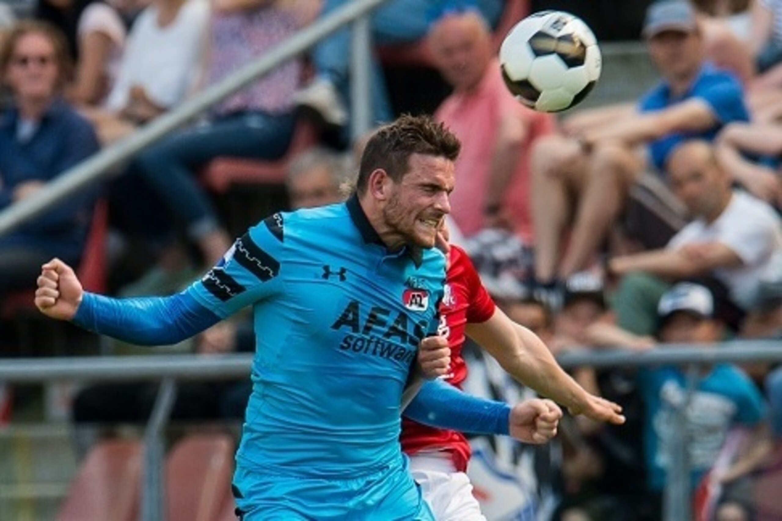 (L-R) Vincent Janssen of AZ Alkmaar, Rico Strieder of FC Utrecht during the Dutch Eredivisie match between FC Utrecht and AZ Alkmaar at the Galgenwaard Stadium on May 08, 2016 in Utrecht, The Netherlands(Photo by VI Images via Getty Images) (L-R) Vincent Janssen of AZ Alkmaar, Rico Strieder of FC Utrecht during the Dutch Eredivisie match between FC Utrecht and AZ Alkmaar at the Galgenwaard Stadium on May 08, 2016 in Utrecht, The Netherlands(Photo by VI Images via Getty Images)