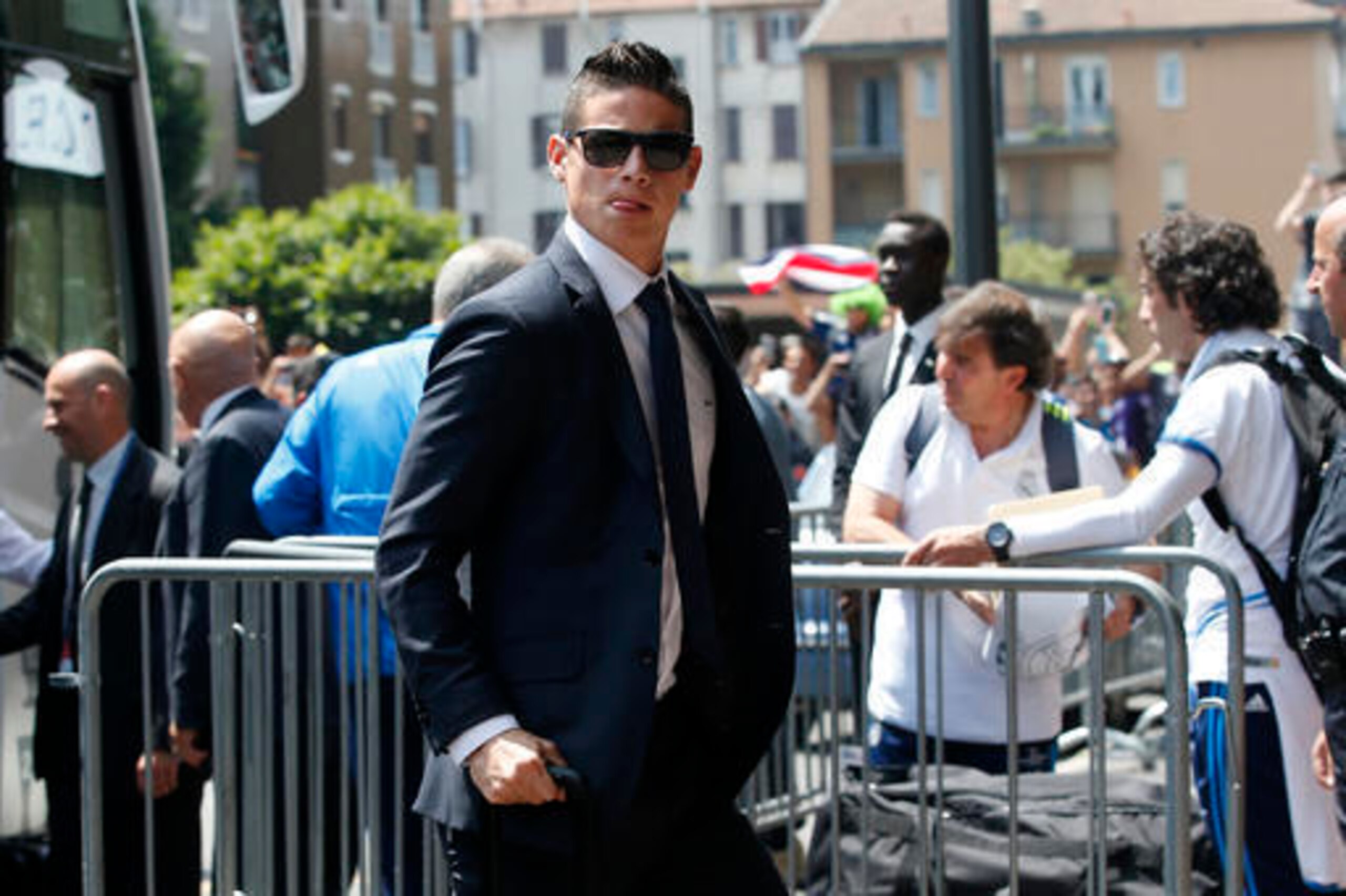 Rodriguez is set to meet manager Zidane about his Real Madrid future.