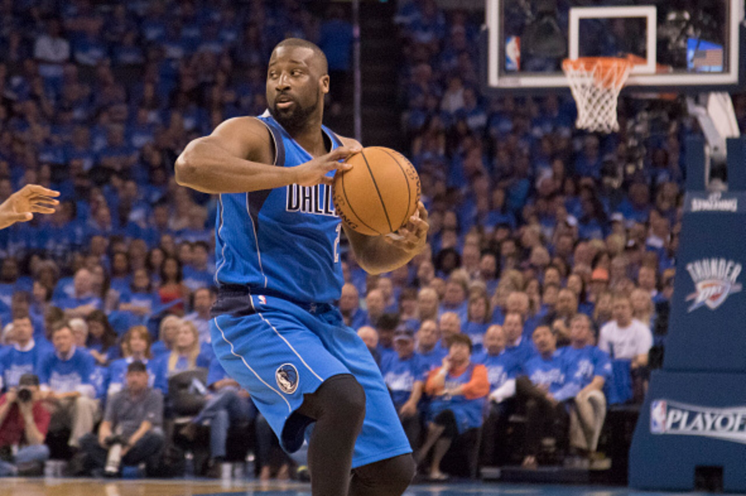 OKLAHOMA CITY, OK - APRIL 25: Raymond Felton #2 of the Dallas Mavericks brings the ball up court against the Oklahoma City Thunder during Game Five of the Western Conference Quarterfinals during the 2016 NBA Playoffs at the Chesapeake Energy Arena on Apri