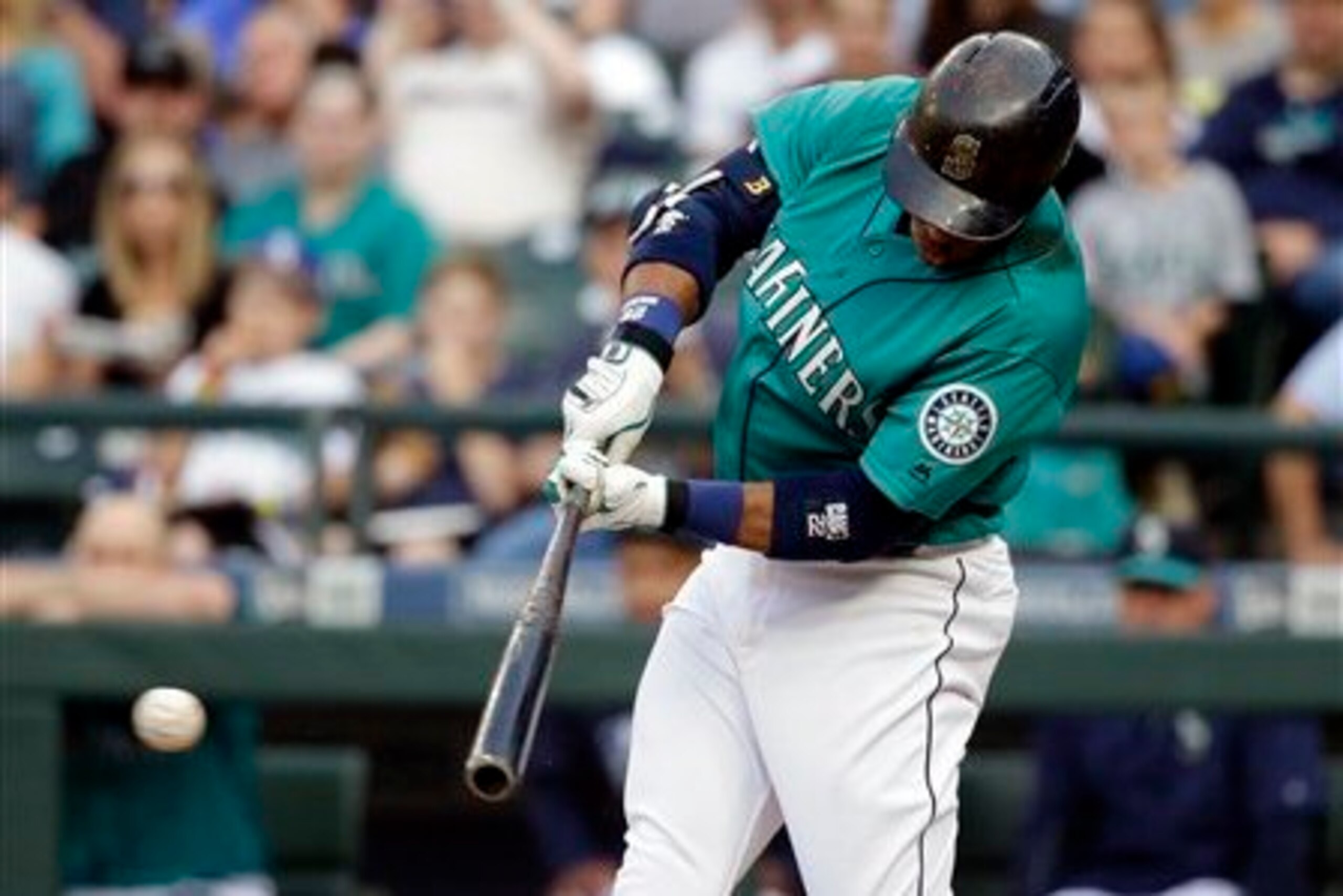 Robinson Cano has one of the sweetest swings in baseball. Robinson Cano has one of the sweetest swings in baseball.