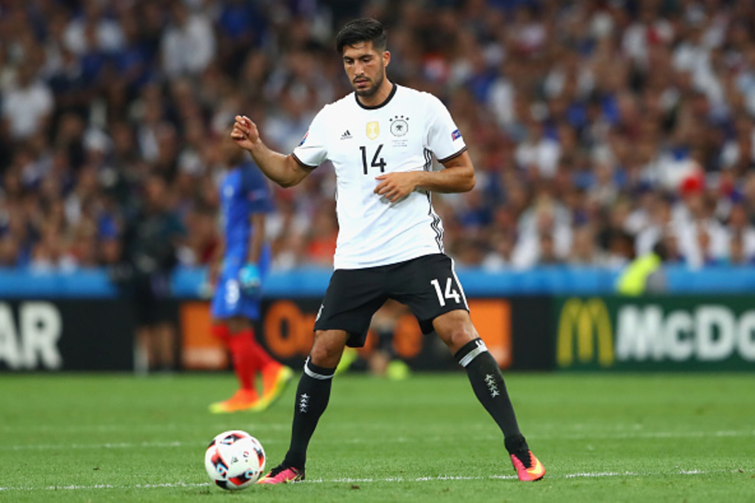 MARSEILLE, FRANCE - JULY 07:  Emre Can of Germany runs with the ball during the UEFA EURO 2016 semi final match between Germany and France at Stade Velodrome on July 7, 2016 in Marseille, France.  (Photo by Alexander Hassenstein/Getty Images)