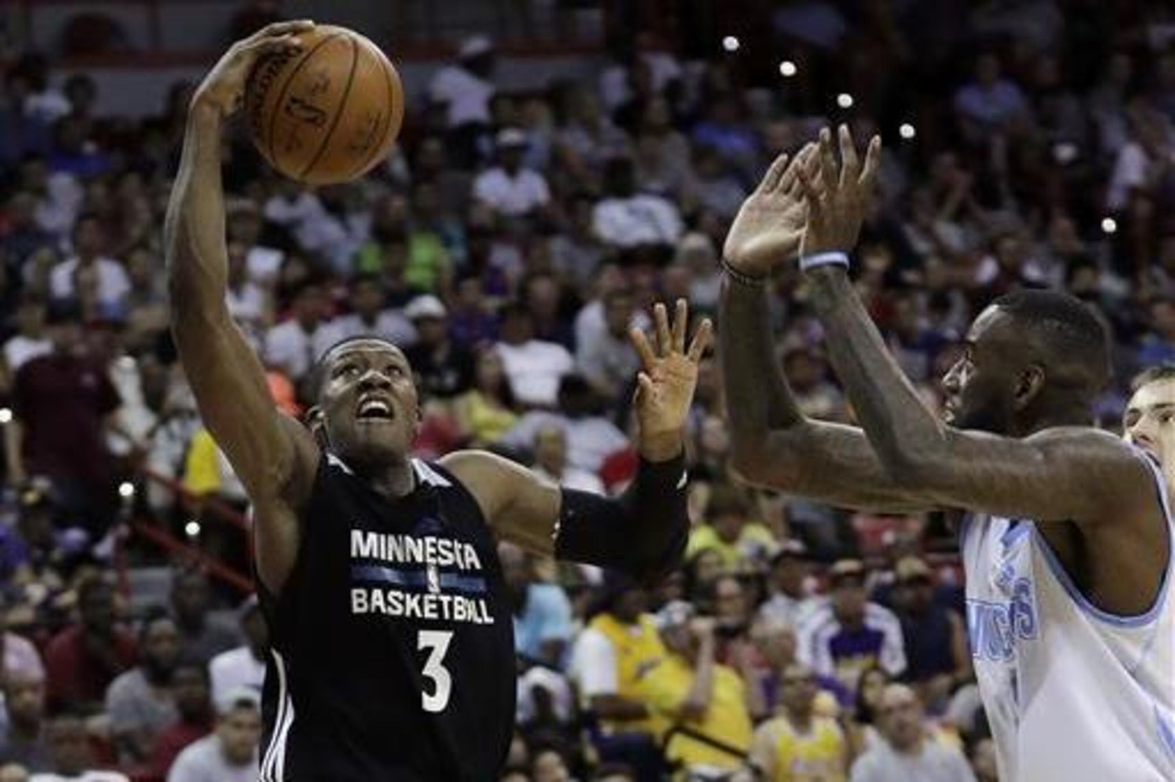 Kris Dunn has stuffed the stat sheet so far.