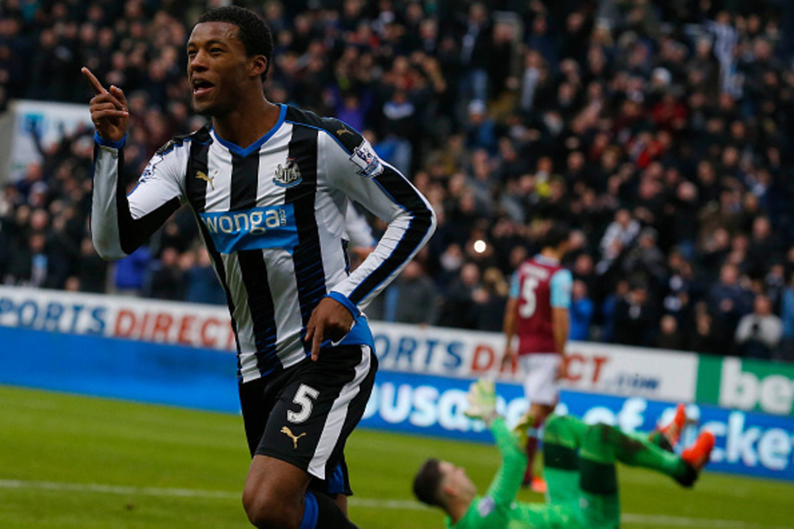 Newcastle United's Dutch midfielder Georginio Wijnaldum celebrates scoring his team's second goal during the English Premier League football match between Newcastle United and West Ham United at St James' Park in Newcastle-upon-Tyne, north east England on Newcastle United's Dutch midfielder Georginio Wijnaldum celebrates scoring his team's second goal during the English Premier League football match between Newcastle United and West Ham United at St James' Park in Newcastle-upon-Tyne, north east England on