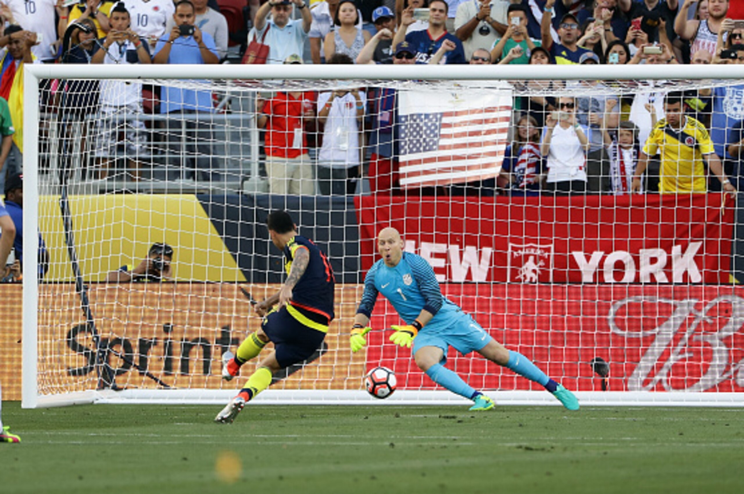 SANTA CLARA, CA - JUNE 03:  James Rodriguez #10 of Colombia scores a penalty kick on Brad Guzan #1 of United States during the 2016 Copa America Centenario Group match between the United States and Colombia at Levi's Stadium on June 3, 2016 in Santa Clara