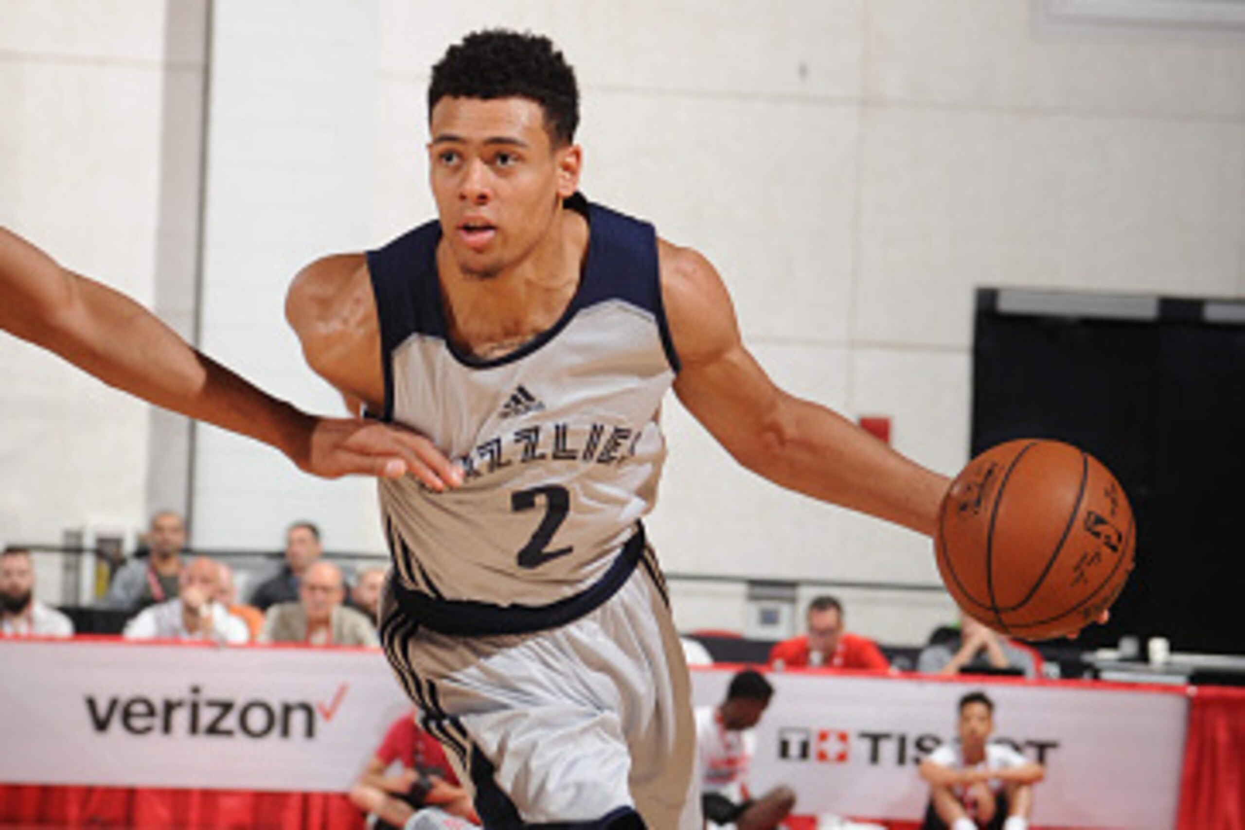 LAS VEGAS, NV - JULY 11:  Wade Baldwin IV #2 of the Memphis Grizzlies handles the ball against the Milwaukee Bucks during the 2016 NBA Las Vegas Summer League game on July 11, 2016 at the Cox Pavillion in Las Vegas, Nevada. NOTE TO USER: User expressly ac