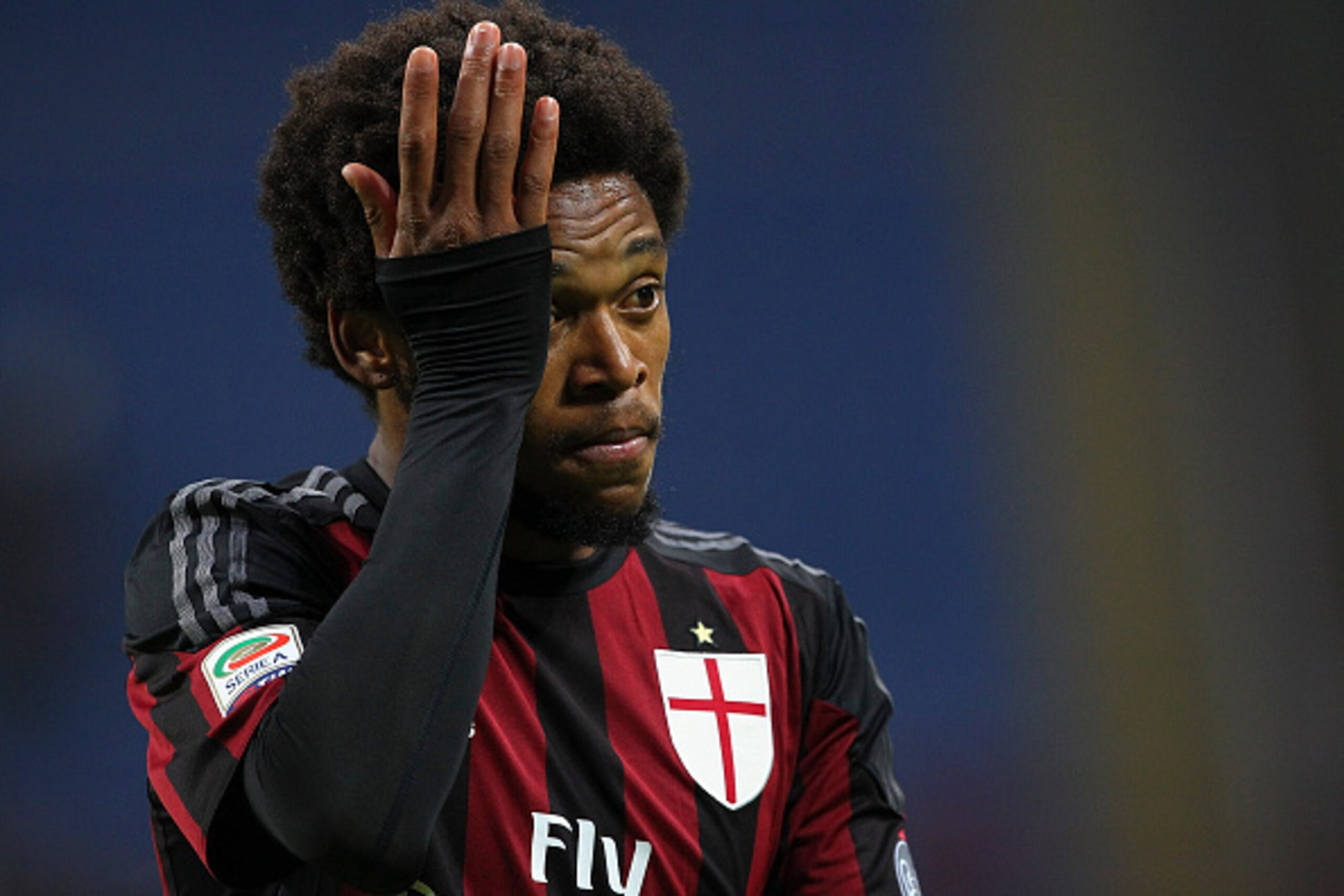 MILAN, ITALY - JANUARY 06:  Luiz Adriano of AC Milan shows his dejection at the end of the Serie A match between AC Milan and Bologna FC at Stadio Giuseppe Meazza on January 6, 2016 in Milan, Italy.  (Photo by Marco Luzzani/Getty Images)