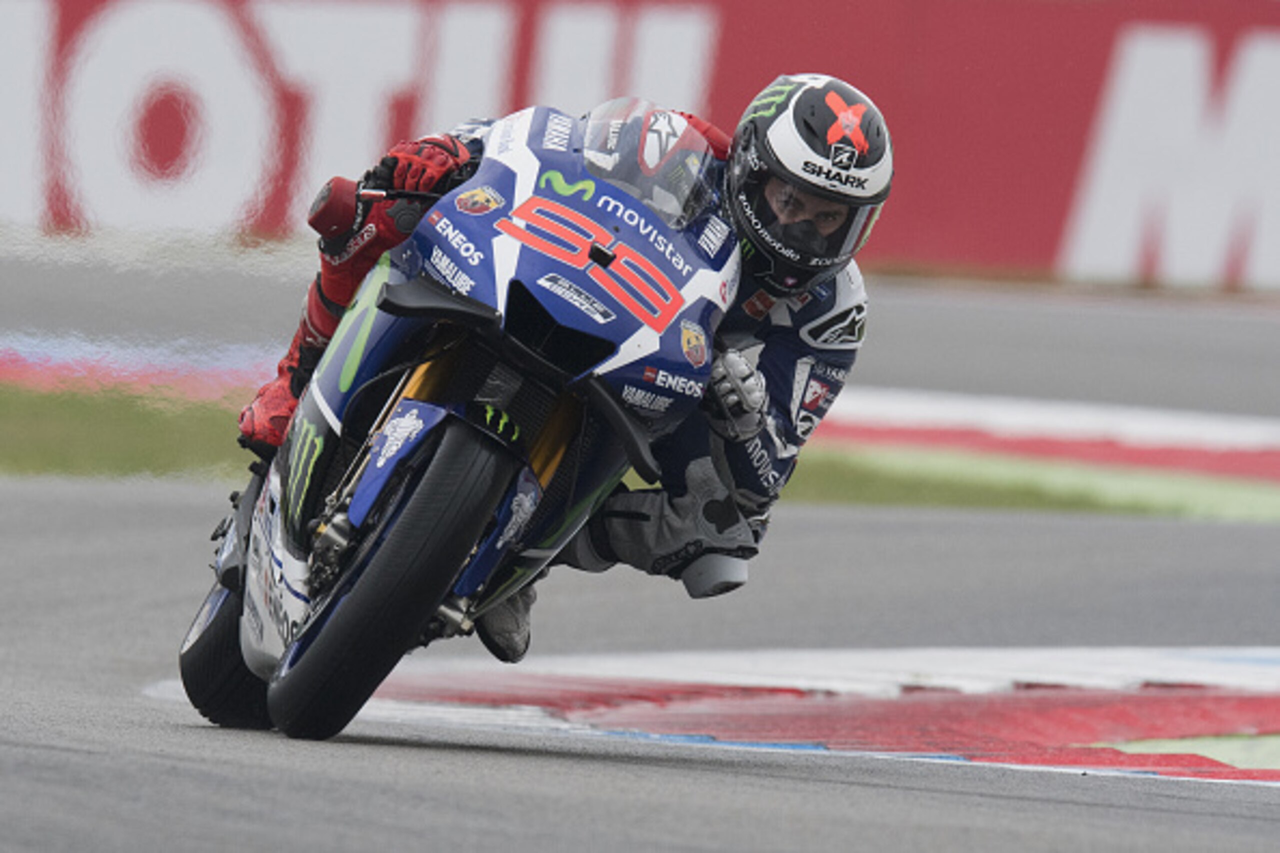 ASSEN, NETHERLANDS - JUNE 25: Jorge Lorenzo of Spain and Movistar Yamaha MotoGP rounds the bend during the qualifying practice during the at MotoGP Netherlands - Qualifying on June 25, 2016 in Assen, Netherlands. (Photo by Mirco Lazzari gp/Getty Images) ASSEN, NETHERLANDS - JUNE 25: Jorge Lorenzo of Spain and Movistar Yamaha MotoGP rounds the bend during the qualifying practice during the at MotoGP Netherlands - Qualifying on June 25, 2016 in Assen, Netherlands. (Photo by Mirco Lazzari gp/Getty Images)