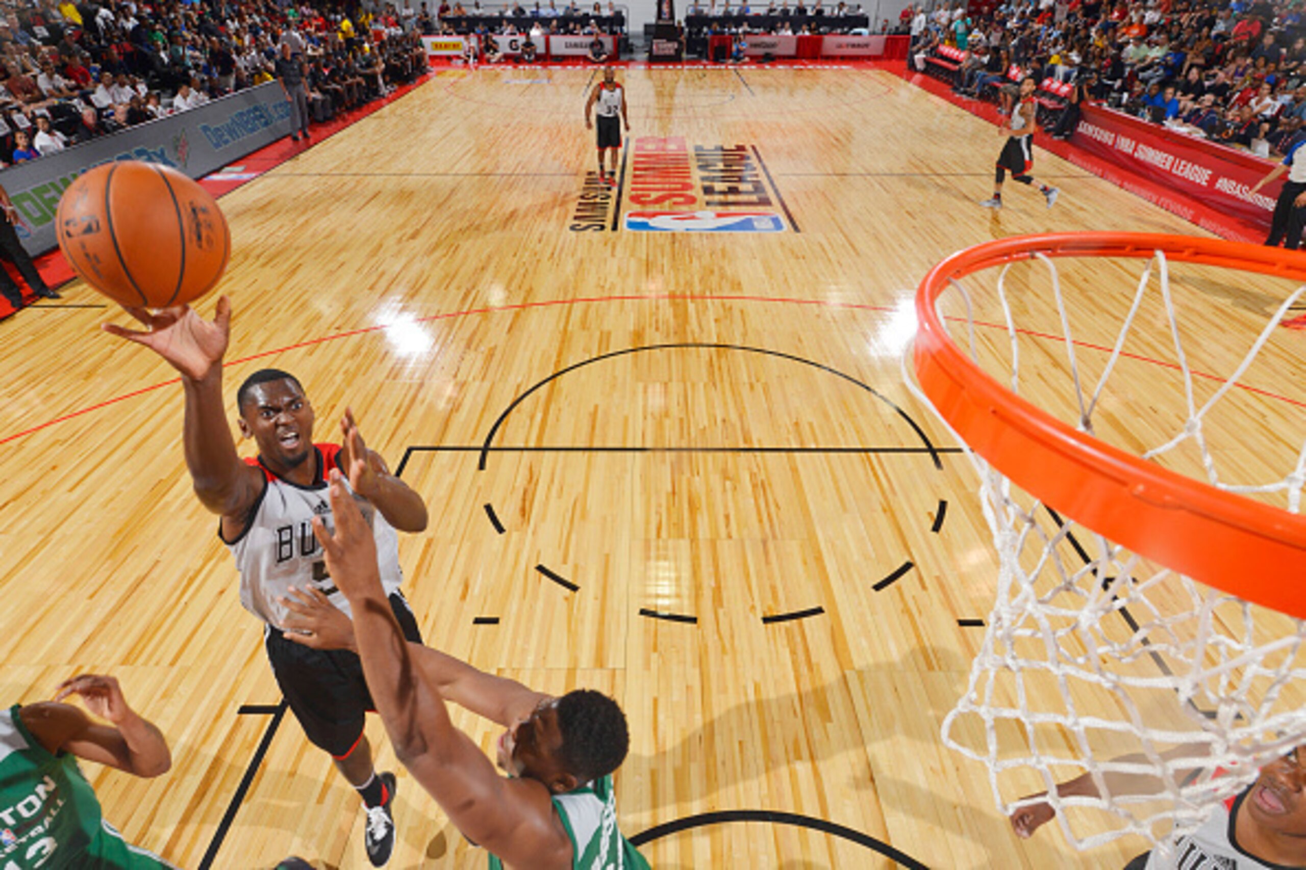 LAS VEGAS, NV - JULY 9:  Bobby Portis #5 of the Chicago Bulls shoots the ball against the Boston Celtics during the 2016 NBA Las Vegas Summer League game on July 9, 2016 at the Cox Pavilion in Las Vegas, Nevada. NOTE TO USER: User expressly acknowledges a
