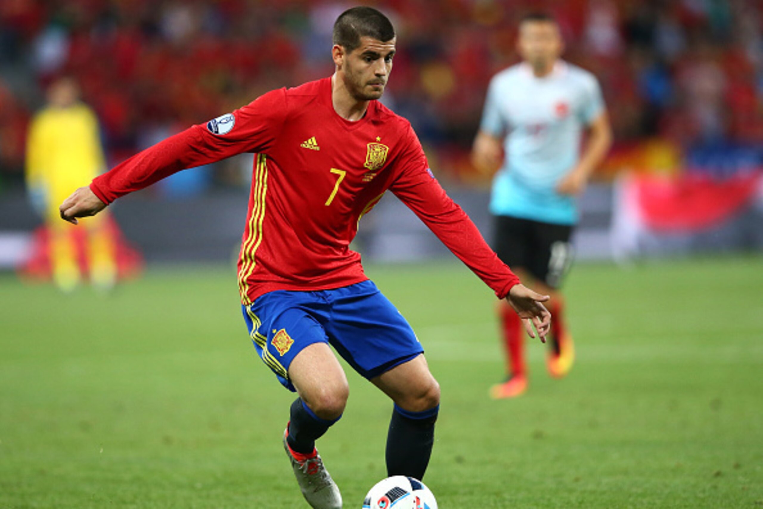NICE, FRANCE - JUNE 17: Alvaro Morata of Spain in action during the UEFA EURO 2016 Group D match between Spain and Turkey at Allianz Riviera Stadium on June 17, 2016 in Nice, France. (Photo by Alex Livesey/Getty Images) NICE, FRANCE - JUNE 17: Alvaro Morata of Spain in action during the UEFA EURO 2016 Group D match between Spain and Turkey at Allianz Riviera Stadium on June 17, 2016 in Nice, France. (Photo by Alex Livesey/Getty Images)