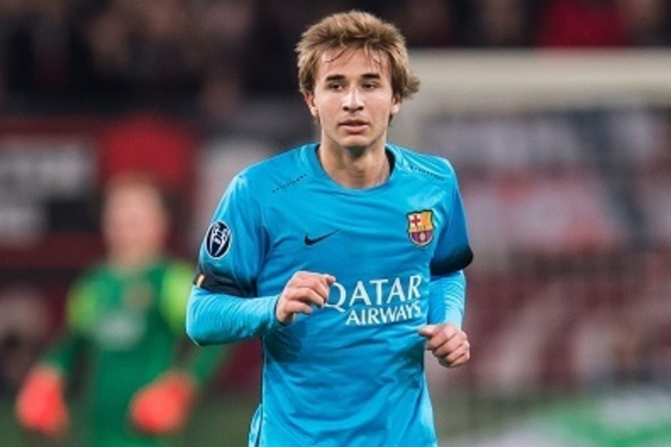 Sergi Samper of FC Barcelona during the UEFA Champions League match between Bayer 04 Leverkusen and FC Barcelona on December 9, 2015 at the BayArena in Leverkusen, Germany.(Photo by VI Images via Getty Images)