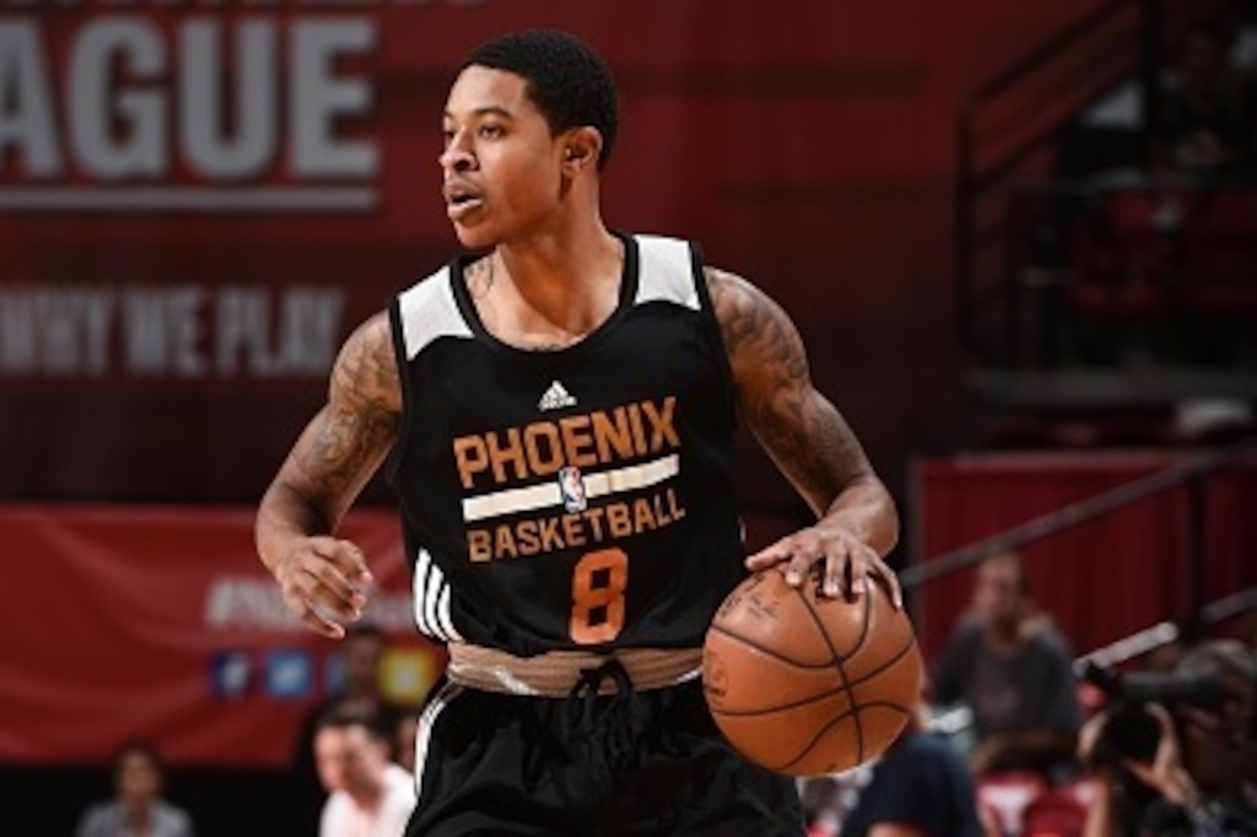LAS VEGAS, NV - JULY 16: Tyler Ulis #8 of Phoenix Suns defends the ball against the Denver Nuggets during the 2016 NBA Las Vegas Summer League on July 16, 2016 at Thomas & Mack Center in Las Vegas, Nevada. NOTE TO USER: User expressly acknowledges and agr