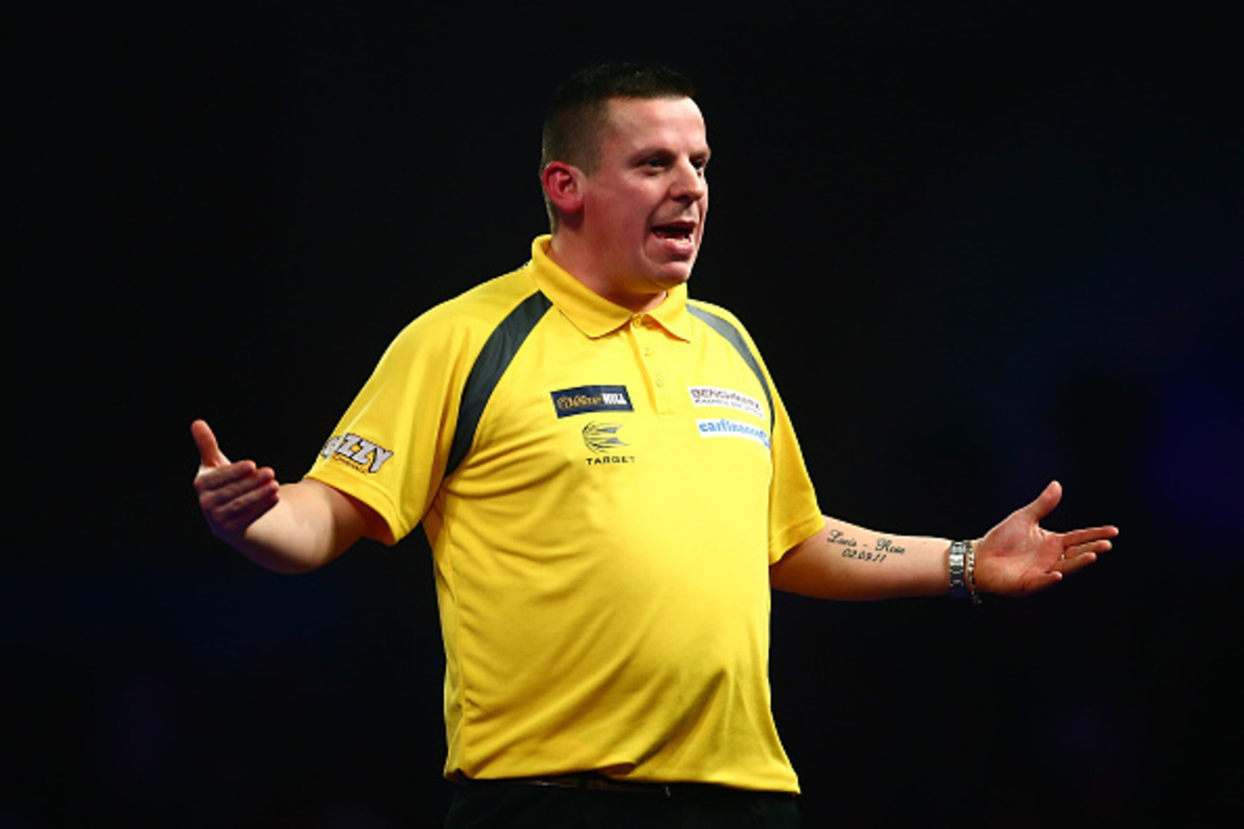LONDON, ENGLAND - DECEMBER 30: Dave Chisnall of England celebrates in his third round match against Peter Wright of Scotland on Day Twelve of the 2016 William Hill PDC World Darts Championships at Alexandra Palace on December 30, 2015 in London, England. LONDON, ENGLAND - DECEMBER 30: Dave Chisnall of England celebrates in his third round match against Peter Wright of Scotland on Day Twelve of the 2016 William Hill PDC World Darts Championships at Alexandra Palace on December 30, 2015 in London, England.