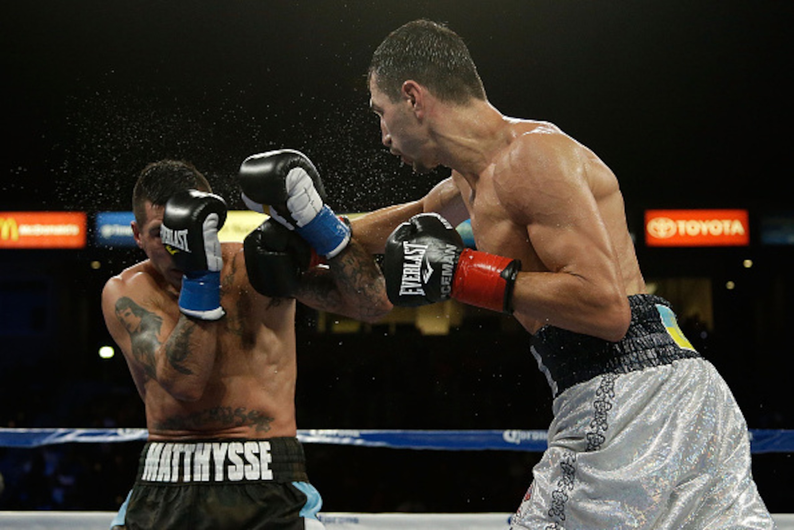 CARSON, CA - OCTOBER 03:  Viktor Postol of the Ukraine throws a right hand at Lucas Matthysse of Argentina at StubHub Center on October 3, 2015 in Carson, California.  (Photo by Jeff Gross/Getty Images)