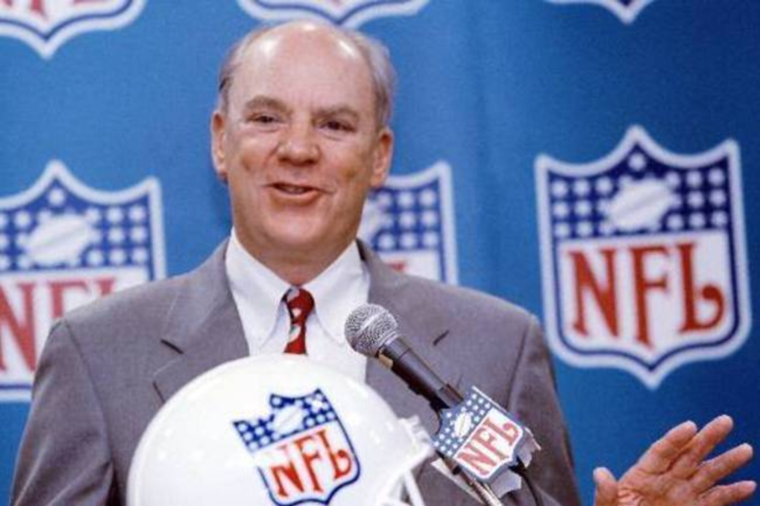 McNair brought the NFL back to Houston in 2002.