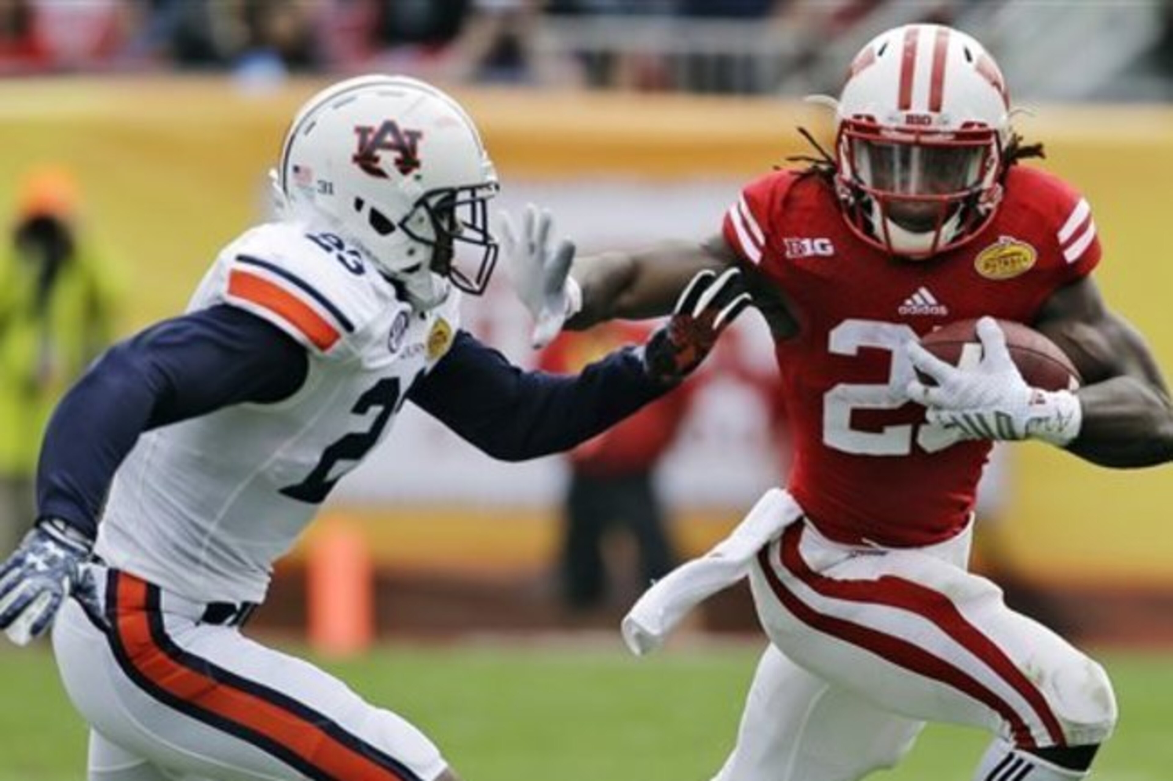 Gordon finished his career at Wisconsin with 5,143 yards from scrimmage and 49 touchdowns. Gordon finished his career at Wisconsin with 5,143 yards from scrimmage and 49 touchdowns.