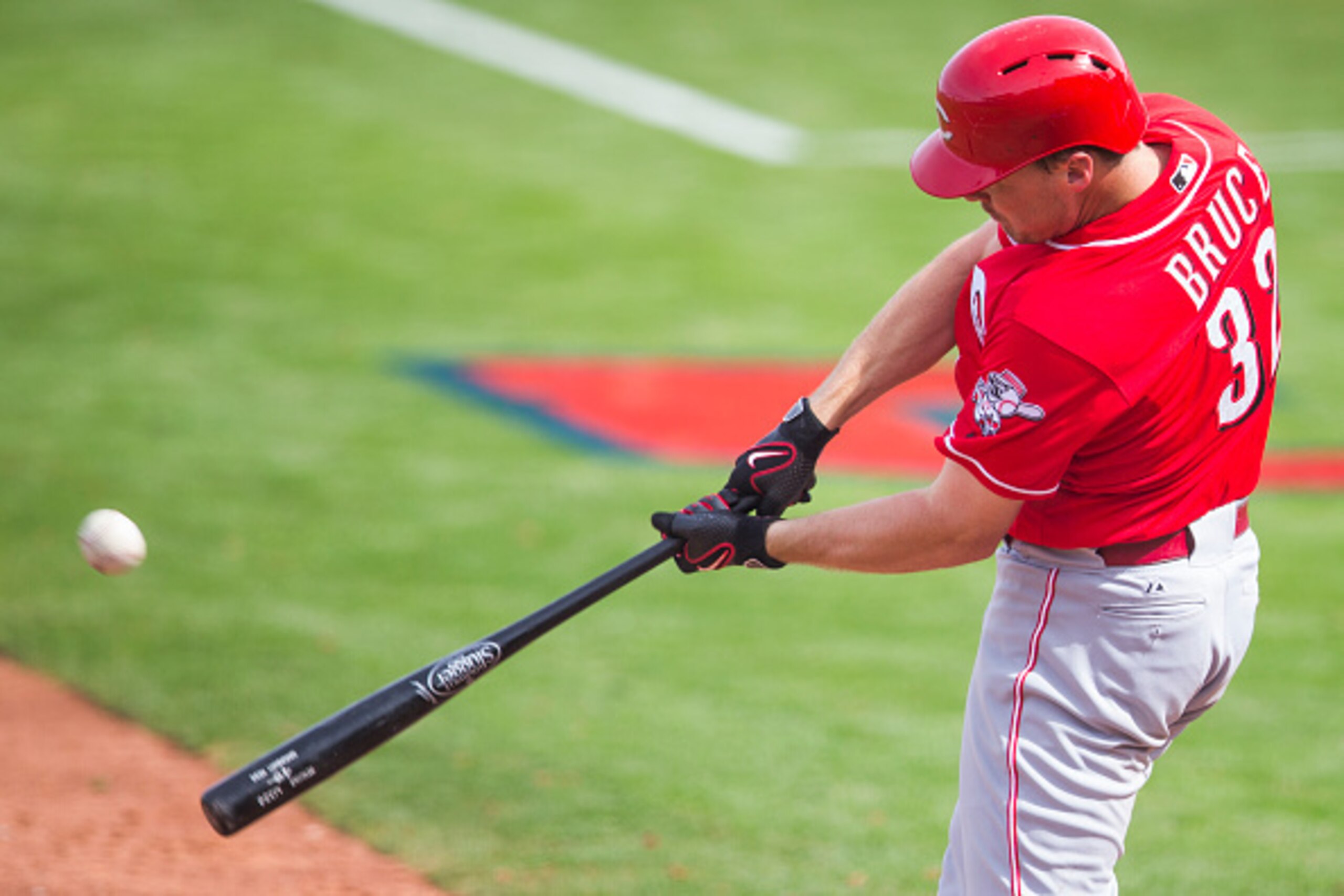 GOODYEAR, AZ - MARCH 1: Jay Bruce #32 of the Cincinnati Reds bats during a spring training game against the Cleveland Indians at Goodyear Ballpark on March 1, 2016 in Goodyear, Arizona. (Photo by Rob Tringali/Getty Images)