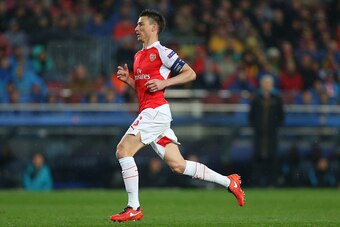 BARCELONA, SPAIN - MARCH 16:  Laurent Koscielny of Arsenal during the UEFA Champions League match between FC Barcelona and Arsenal at Camp Nou on March 16, 2016 in Barcelona, Spain.  (Photo by Catherine Ivill - AMA/Getty Images)