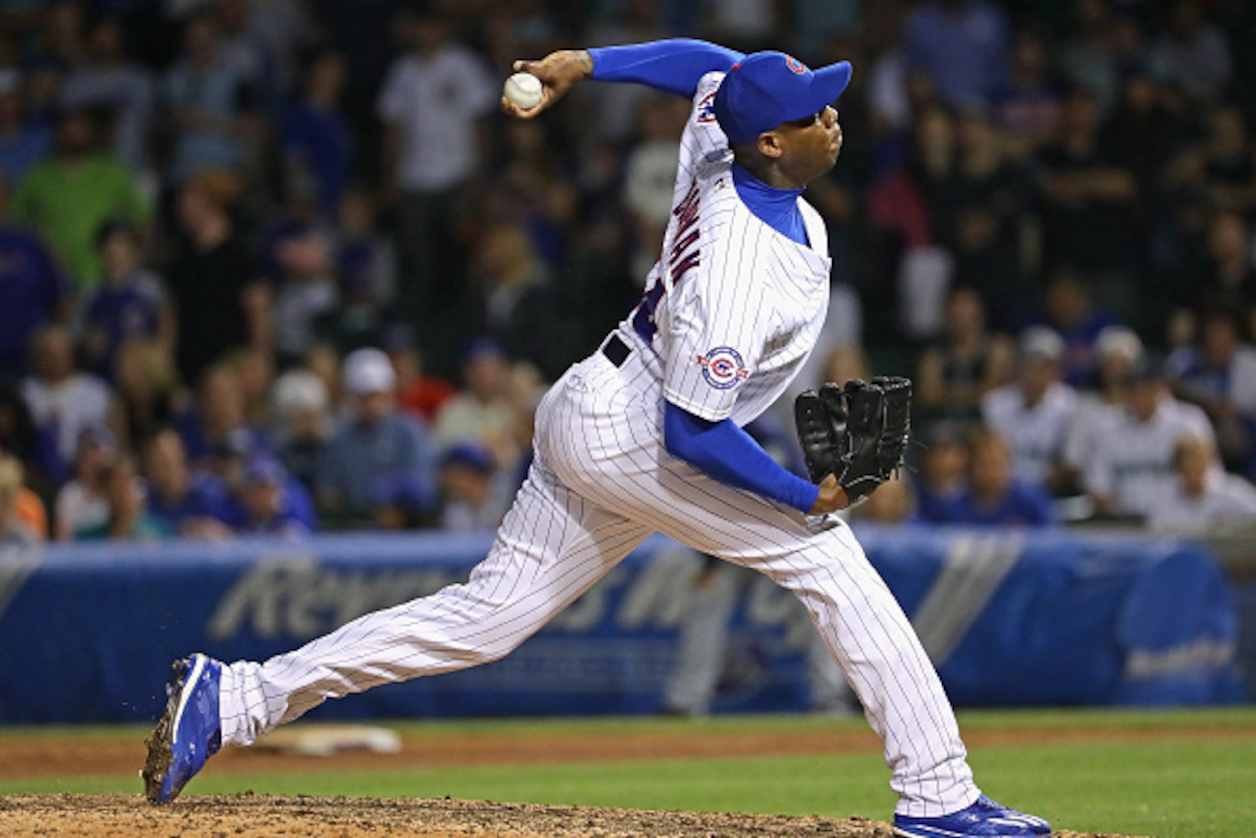CHICAGO, IL - JULY 31: Aroldis Chapman #54 of the Chicago Cubs pitches against the Seattle Mariners at Wrigley Field on July 31, 2016 in Chicago, Illinois. The Cubs defeated the Mariners 7-6 in 12 innings. (Photo by Jonathan Daniel/Getty Images) CHICAGO, IL - JULY 31: Aroldis Chapman #54 of the Chicago Cubs pitches against the Seattle Mariners at Wrigley Field on July 31, 2016 in Chicago, Illinois. The Cubs defeated the Mariners 7-6 in 12 innings. (Photo by Jonathan Daniel/Getty Images)