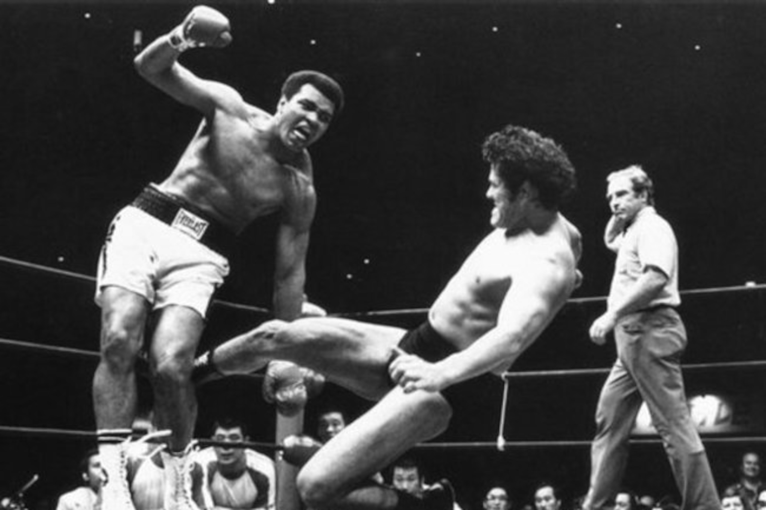 Muhammad Ali versus Kanji "Antonio" Inoki. This kick—one of the few exciting moments in an otherwise boring exhibition—injured Ali.