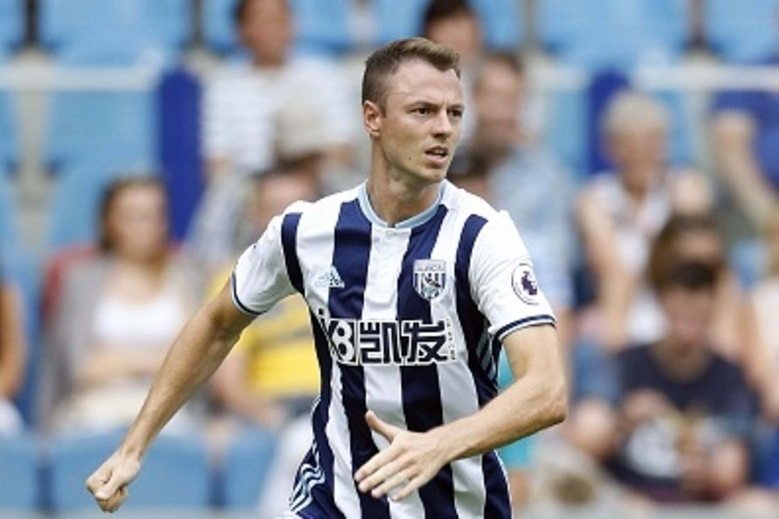 Jonny Evans of West Bromwich Albion during the GelreDome tournament match between Vitesse Arnhem and West Bromwich Albion  on July 21, 2016 at the Gelredome stadium in Arnhem, The Netherlands.(Photo by VI Images via Getty Images)