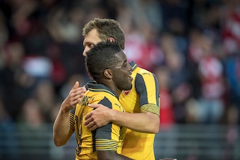 STAVANGER, NORWAY - AUGUST 05: Joel Campbell, Rob Holding of Arsenal during the match between Viking FK and Arsenal at Viking Stadion on August 5, 2016 in Stavanger, Norway. (Photo by Trond Tandberg/Getty Images)