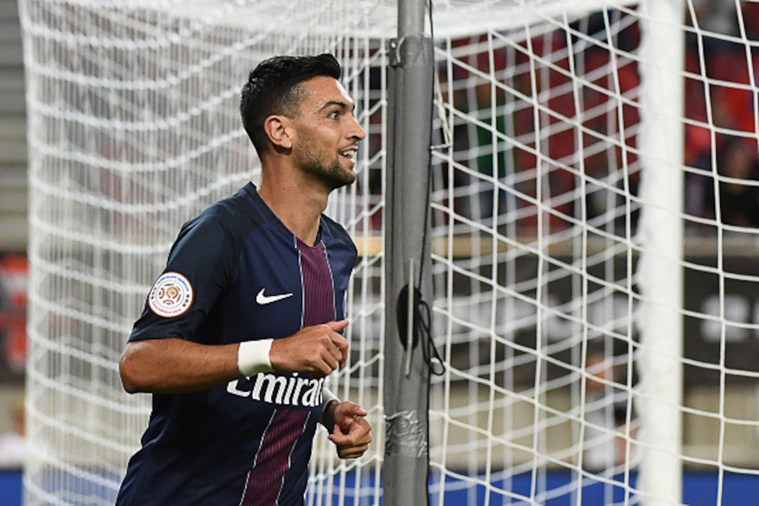 Paris Saint-Germain's Argentinian midfielder Javier Pastore celebrates scoring during the French Supercup Champions trophy (Trophée des Champions) football match Paris Saint-Germain vs Olympique Lyonnais in Klagenfurt, Austria, on August 6, 2016. / AFP / 