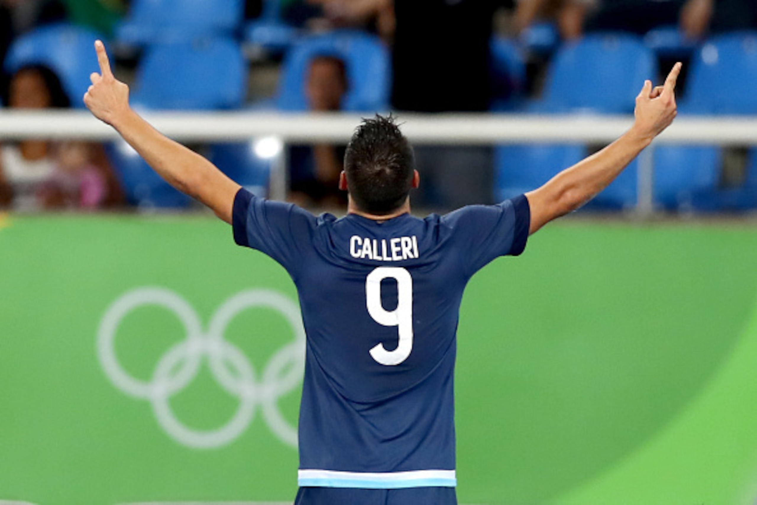 RIO DE JANEIRO, BRAZIL - AUGUST 07:  Jonathan Calleri  of Argentina celebrates scoring the 2nd team goal during the Men's Group D first round match between Argentina and Algeria during the Rio 2016 Olympic Games at the Olympic Stadium on August 7, 2016 in