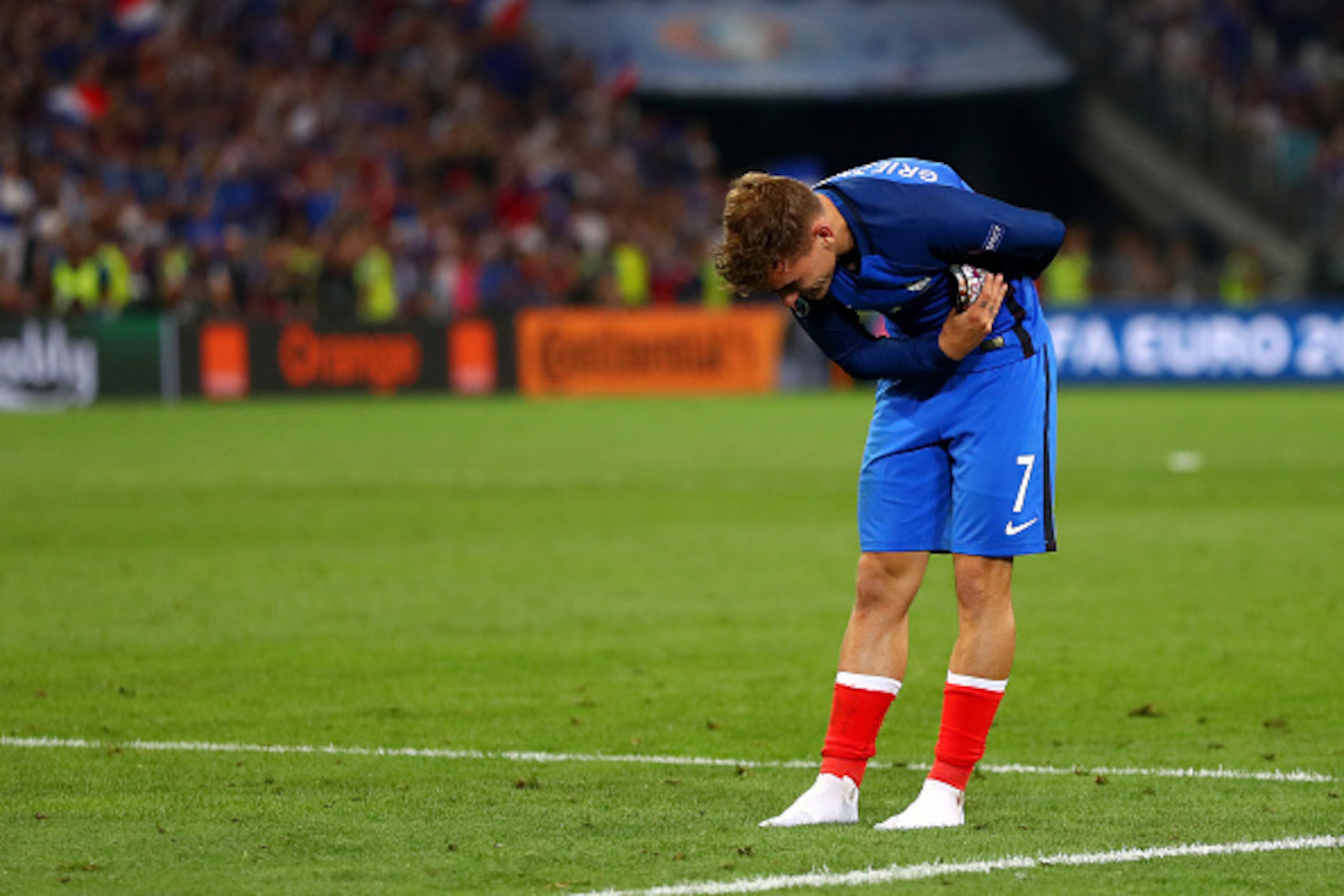 MARSEILLE, FRANCE - JULY 07:  Antoine Griezmann of France salutes to supporters after his team's 2-0 win in the UEFA EURO semi final match between Germany and France at Stade Velodrome on July 7, 2016 in Marseille, France.  (Photo by Lars Baron/Getty Imag