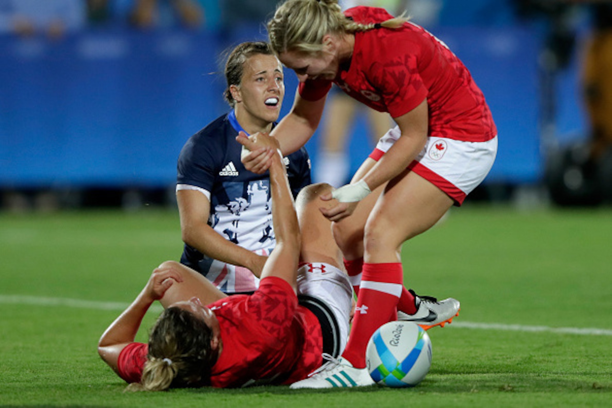 RIO DE JANEIRO, BRAZIL - AUGUST 08:  Kelly Russell of Canada celebrates after scoring a try during the Women's Bronze Medal Rugby Sevens match between Canada and Great Britain on Day 3 of the Rio 2016 Olympic Games at the Deodoro Stadium on August 8, 2016