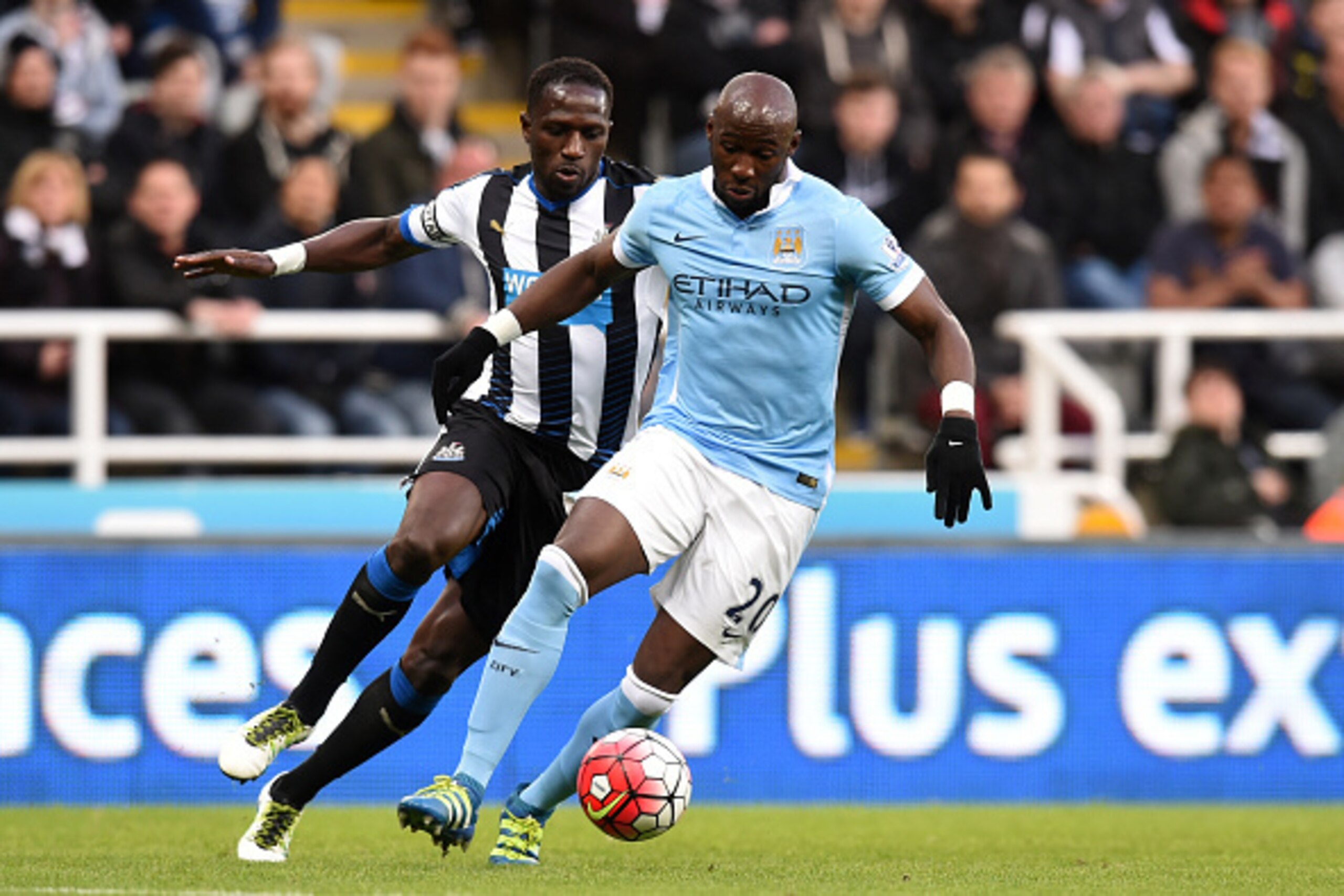 NEWCASTLE UPON TYNE, ENGLAND - APRIL 19:  Eliaquim Mangala of Manchester City controls the ball  during the Barclays Premier League match between Newcastle United and Manchester City at St James' Park on April 19, 2016 in Newcastle, England.  (Photo by Mi