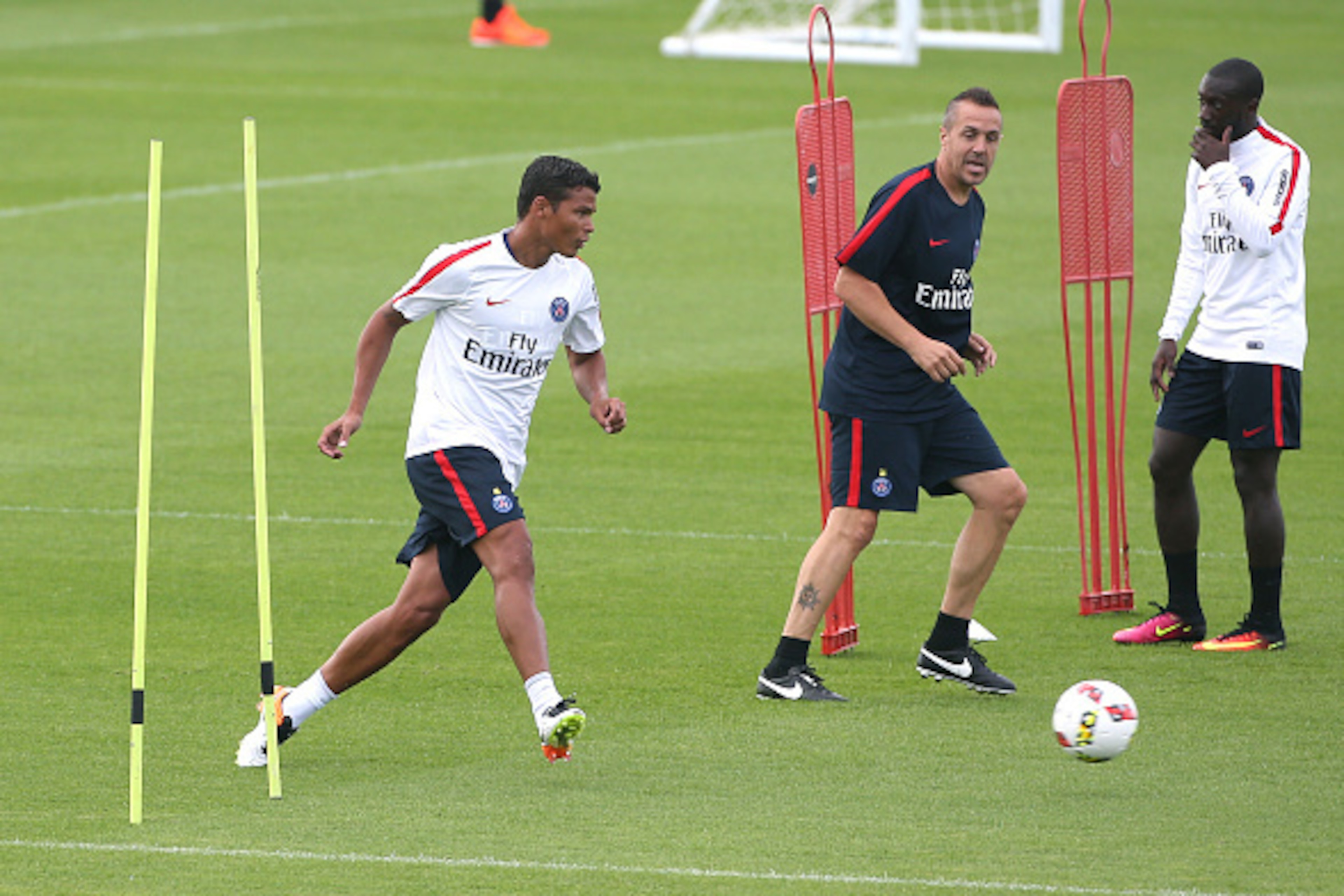 SAINT GERMAIN EN LAYE, FRANCE - JULY 4: Thiago Silva of PSG warms up during the first training session of the season for Paris Saint-Germain at PSG training camp, Centre d'Entrainement Ooredoo on July 4, 2016 in Saint Germain en Laye, France. (Photo by Je